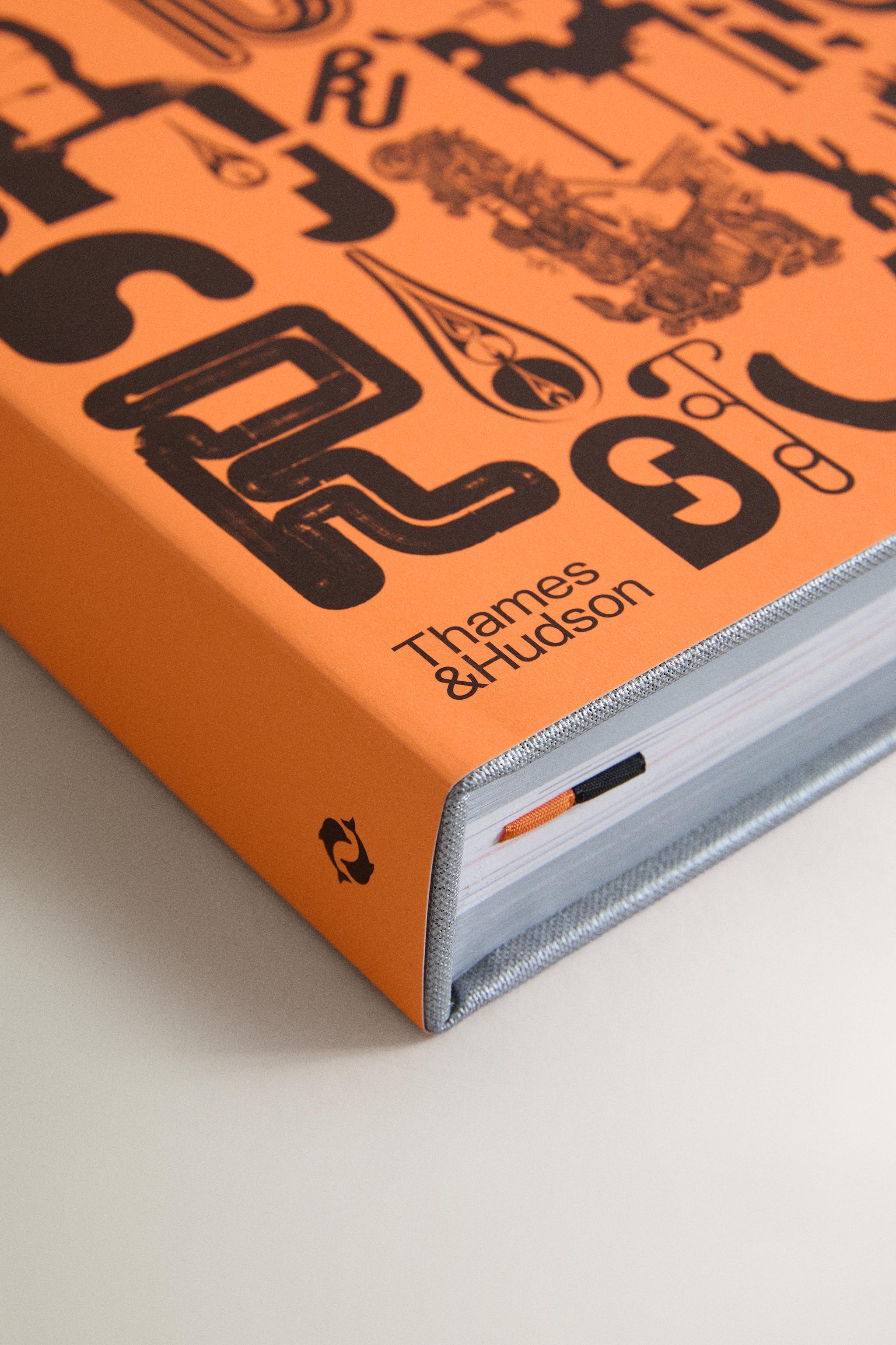 MM BOOK LETTERS BY MM PARIS (ENGLISH)