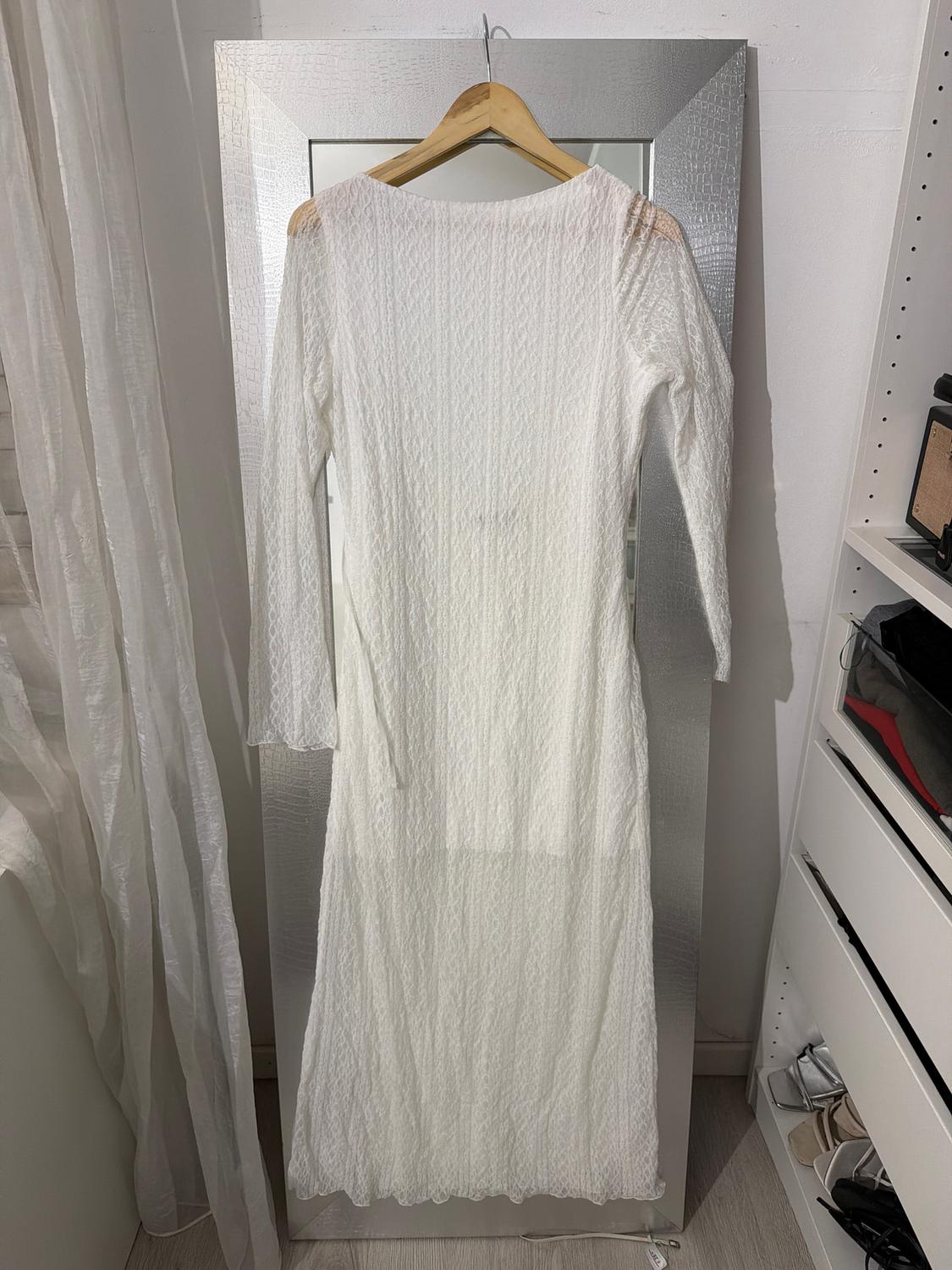 LACE MIDI DRESS WITH LOW-CUT BACK - Image 3