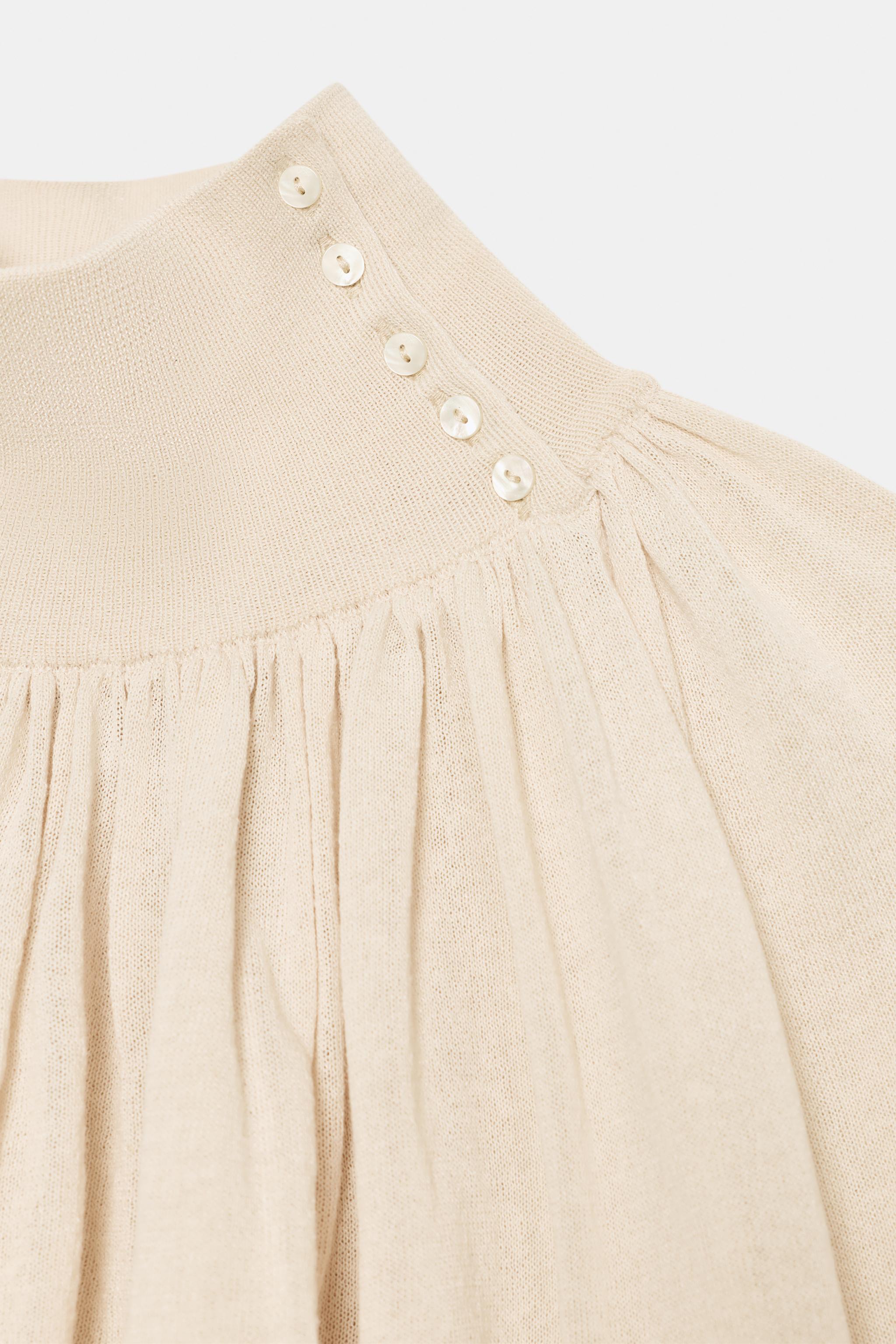 COMBINATION KNIT FLOWY BLOUSE