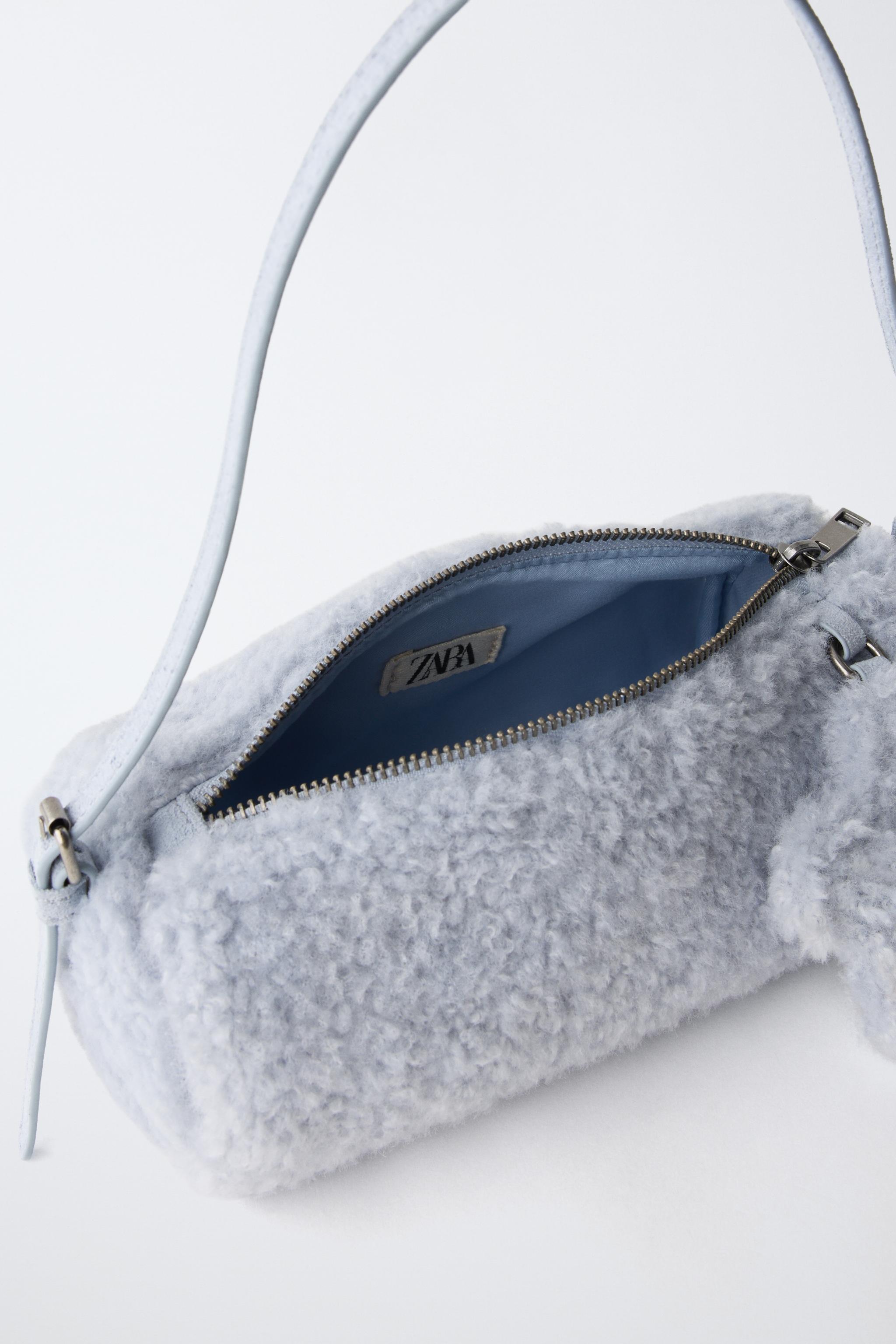 FAUX FUR STAR SHOULDER BAG