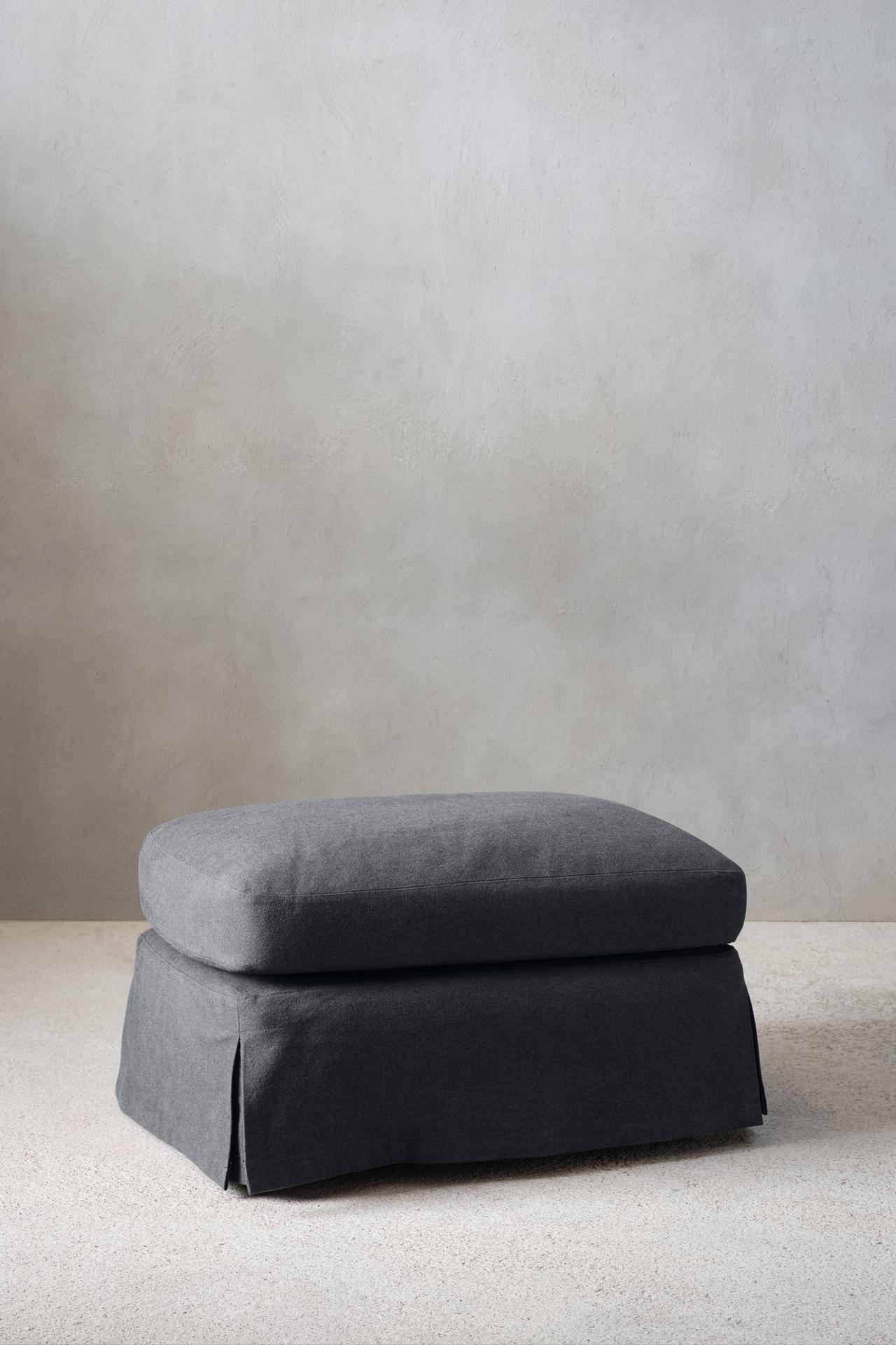 FOOTSTOOL 01 — MIDNIGHT BLUE