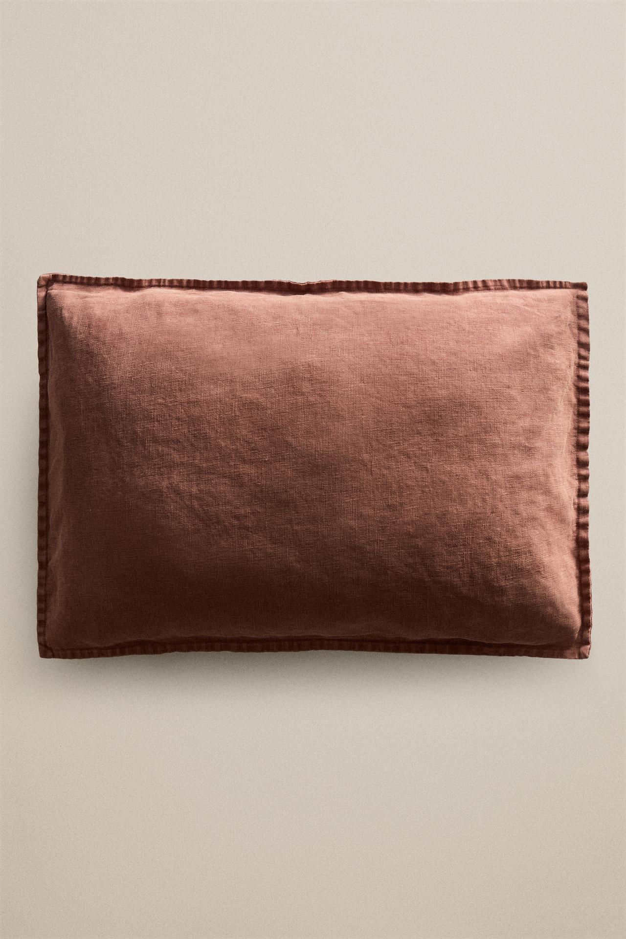 FADED LINEN THROW PILLOW COVER — Pink