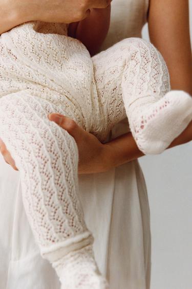 CALCETÍN CALADOS ALGODÓN Y SEDA - Crudo de Zara