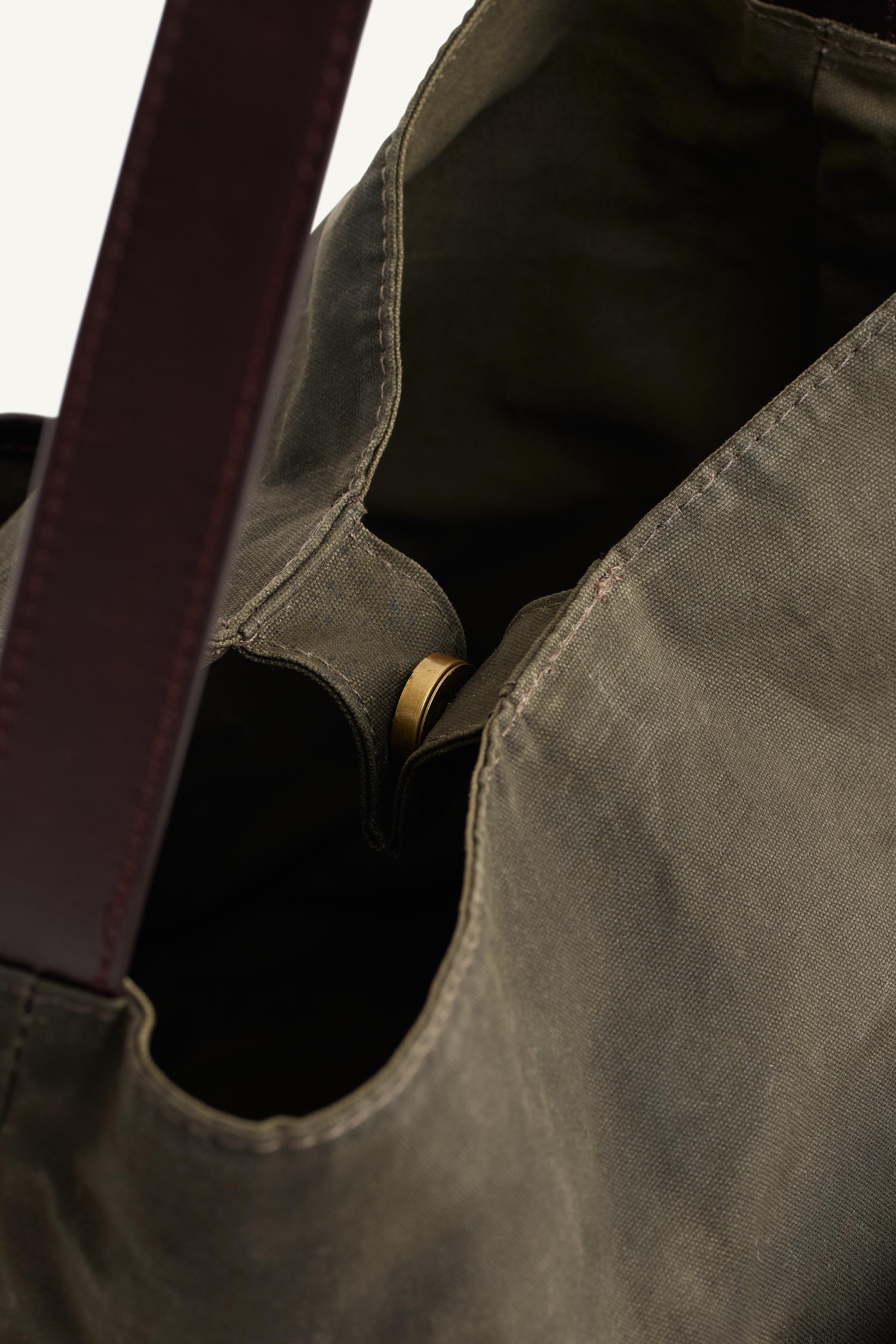 LIMITED EDITION GARDENER SHOULDER BAG