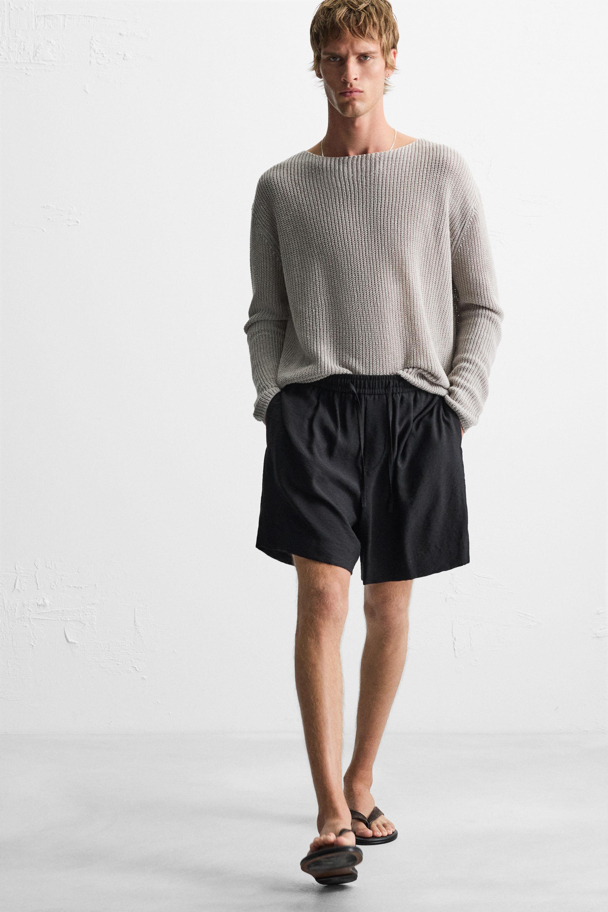 FLOWY RELAXED FIT BERMUDA SHORTS