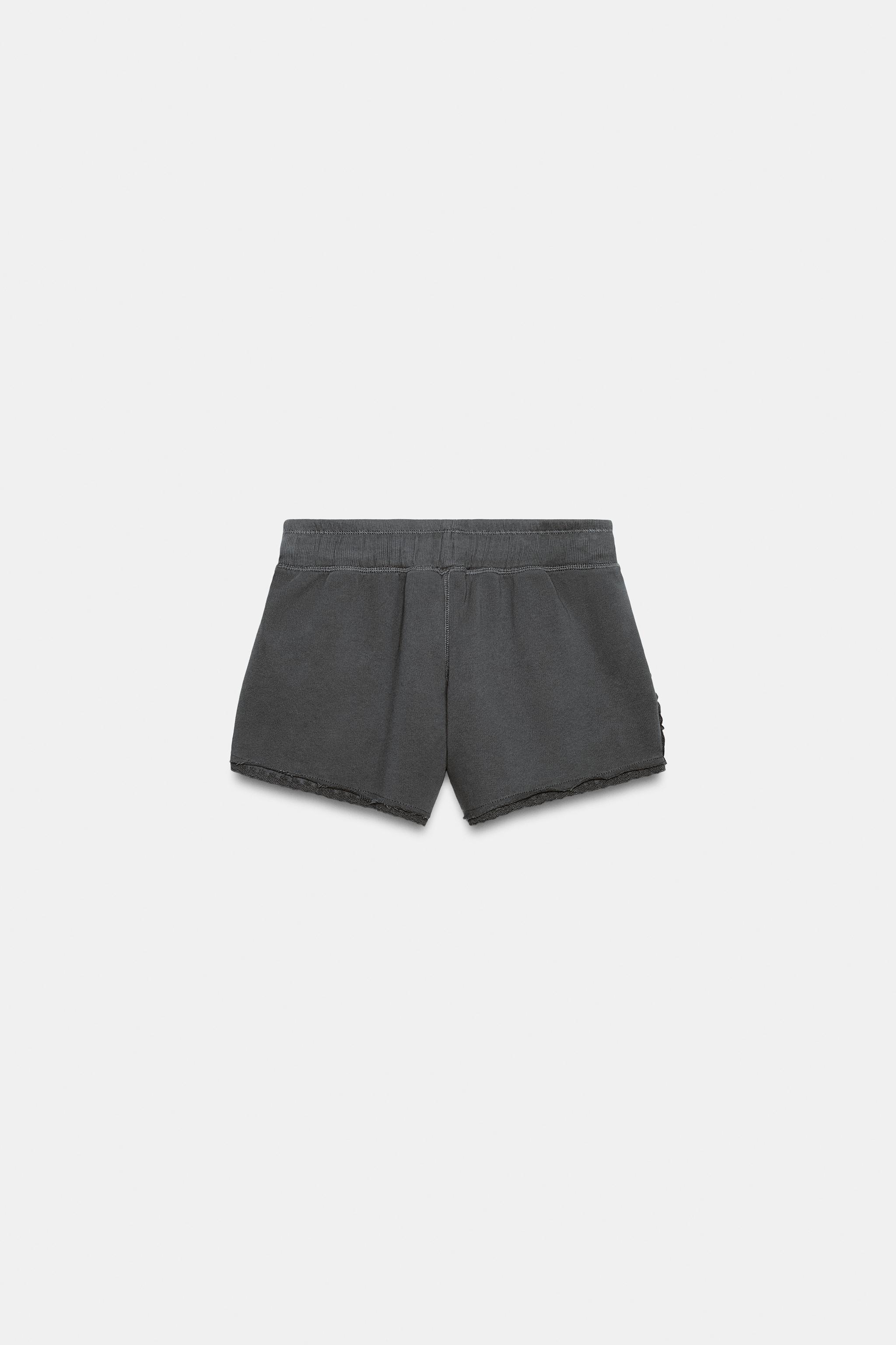 WASHED LACE SHORTS