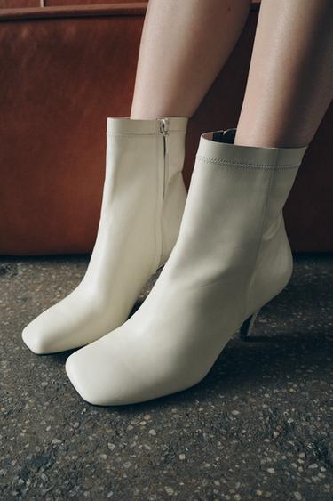 Zara LEATHER TOPSTITCHED ANKLE BOOTS - Off White - Image 0