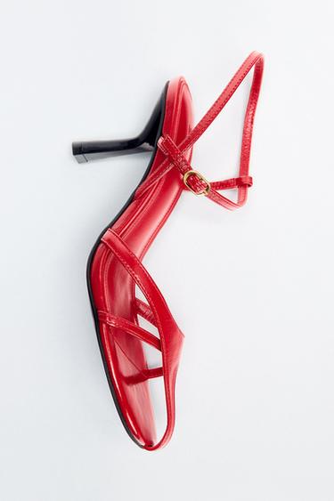 SANDALIA PIEL TIRAS LIMITED EDITION - Rojo de Zara