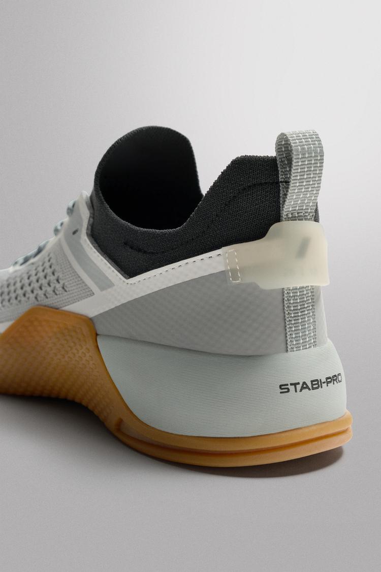 TENIS DE ENTRENAMIENTO 3