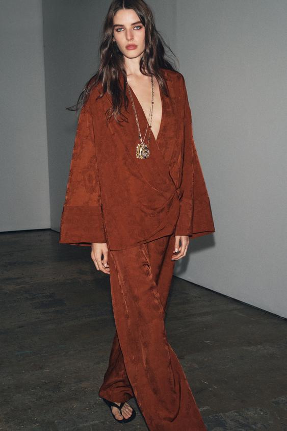 Kimono Terciopelo Kimono Verde Agua Zara Kimonos De Mujer ZARA España