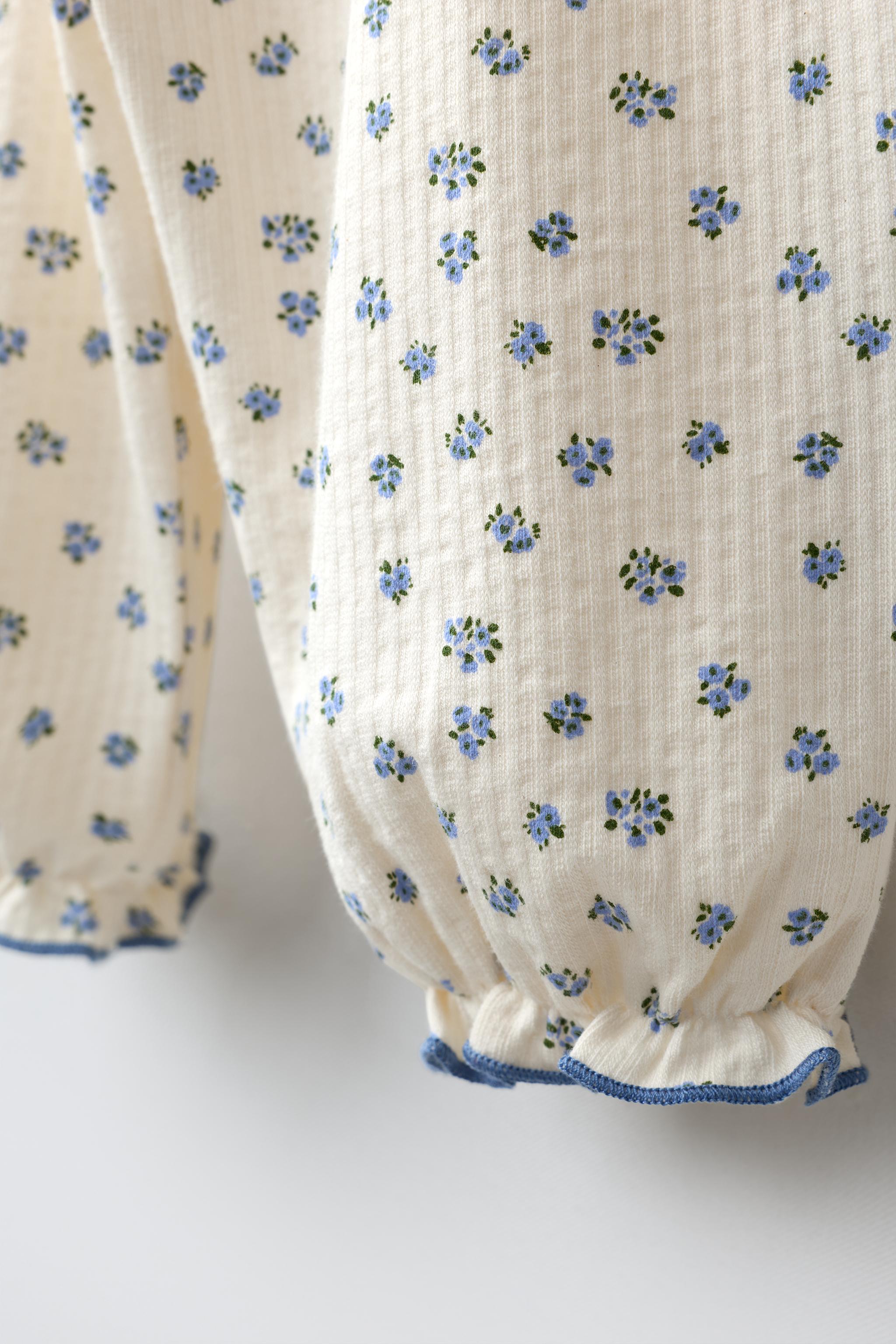 TEXTURED FLORAL PANTS