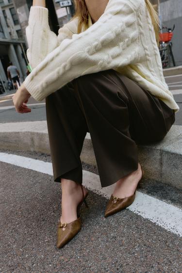 ZAPATO DESTALONADO HEBILLA - Marrón de Zara