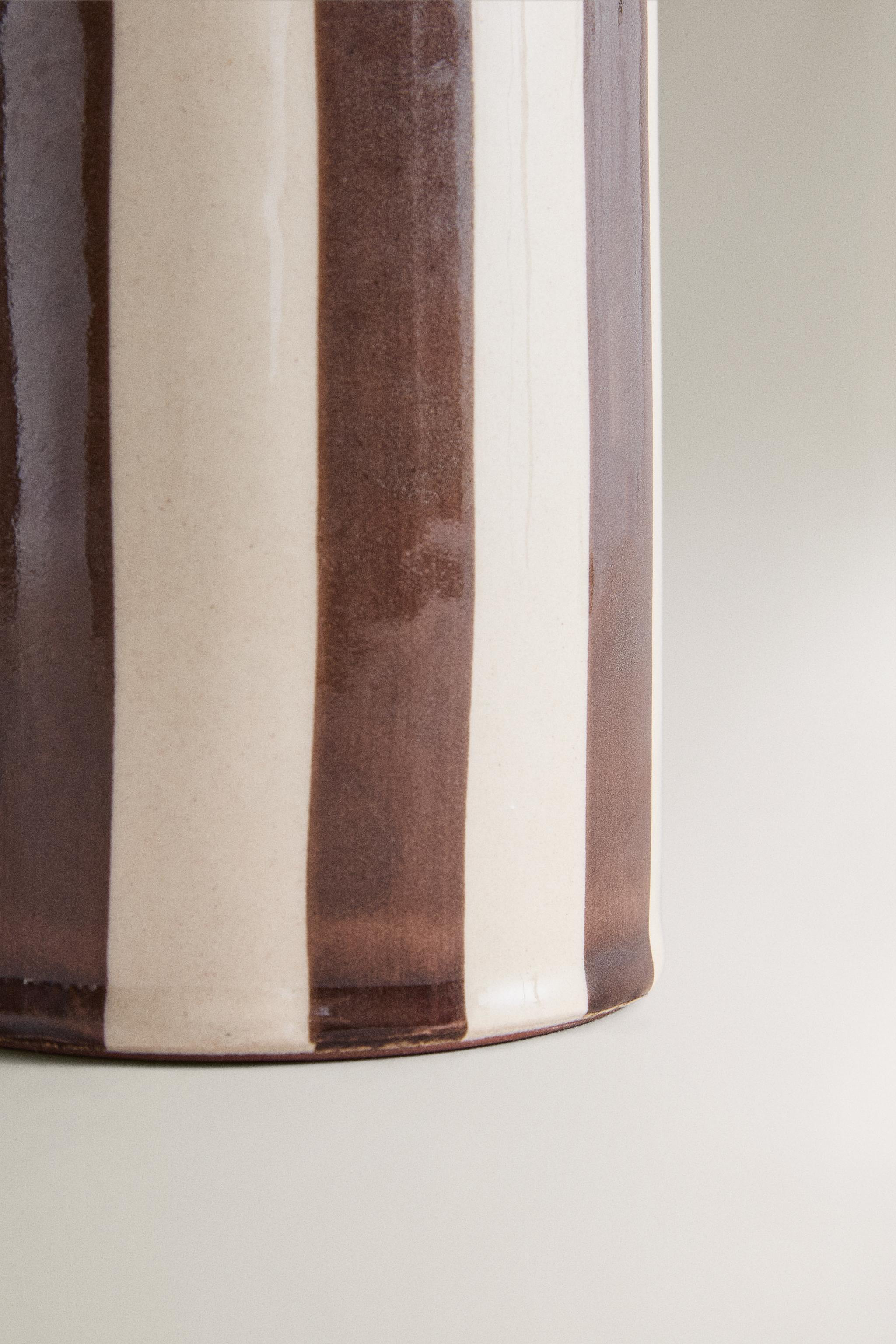 DISTRIBUTEUR DE SAVON RAYURES MARRON