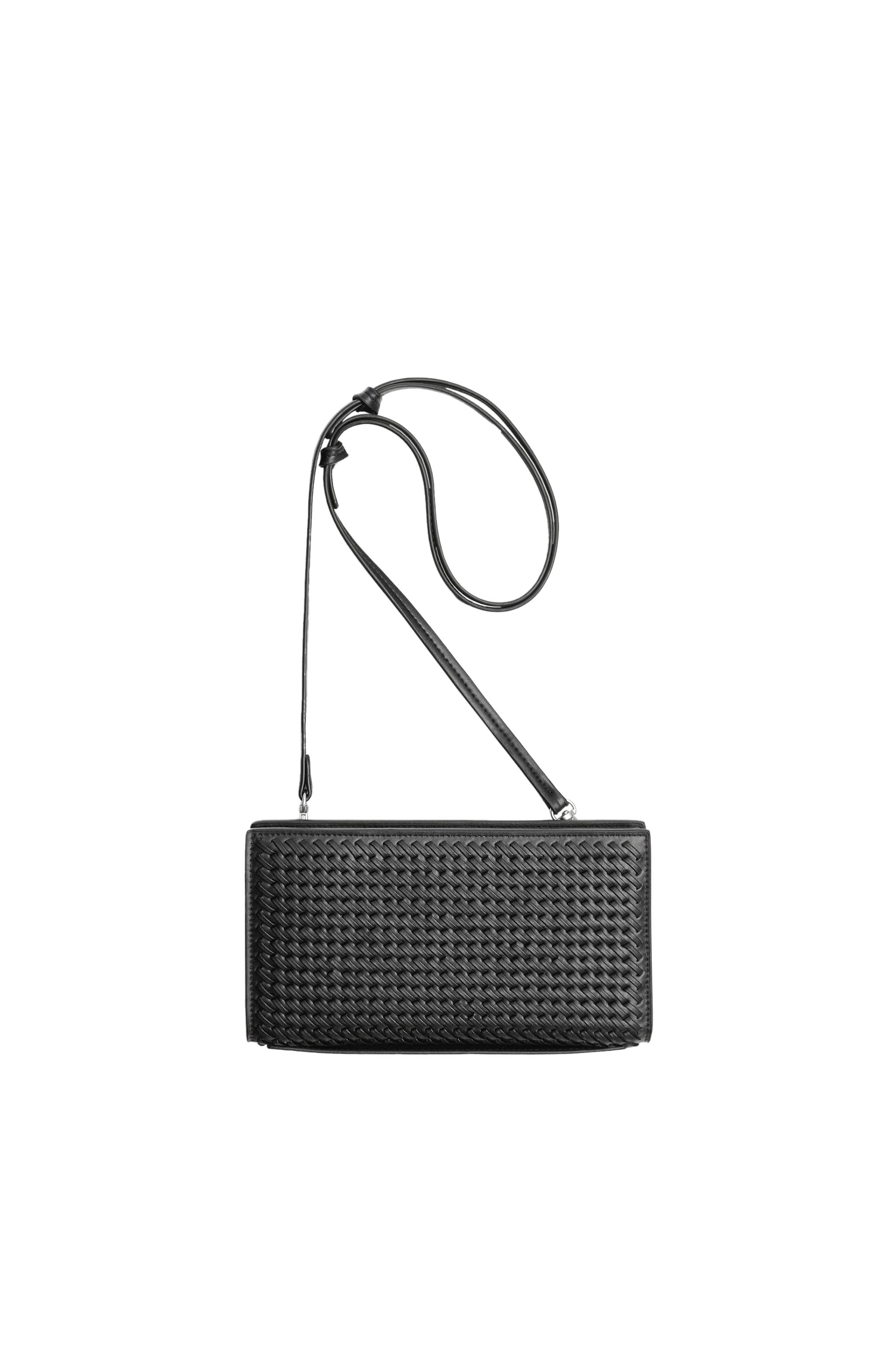 CARTEIRA XL TRANÇADA - Preto | ZARA Brasil