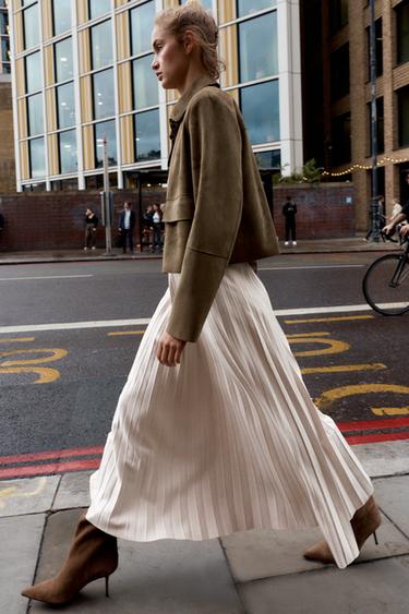 BELTED FAUX SUEDE EFFECT PLEATED MIDI SKIRT - Sand by Zara