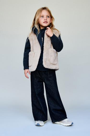 FAUX FUR WAISTCOAT - Sand by Zara