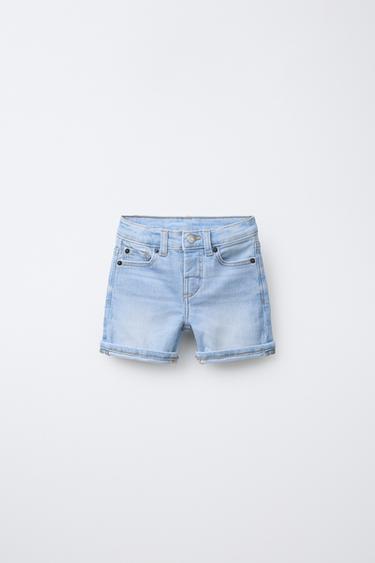 REGULAR DENIM BERMUDA - Lichtblauw van Zara