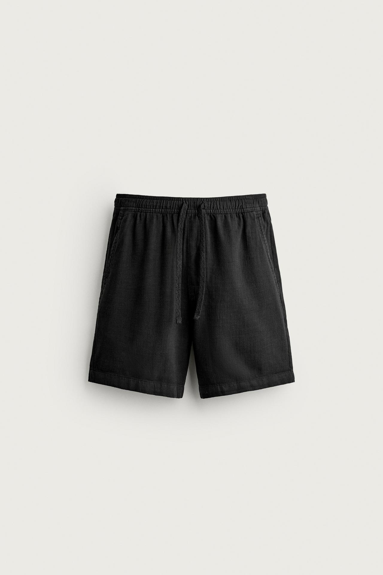 TEXTURED REGULAR FIT SHORTS — Black