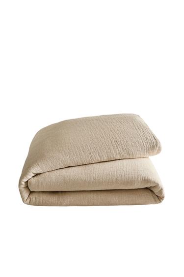 TEXTURED BEDSPREAD - Light beige by Zara