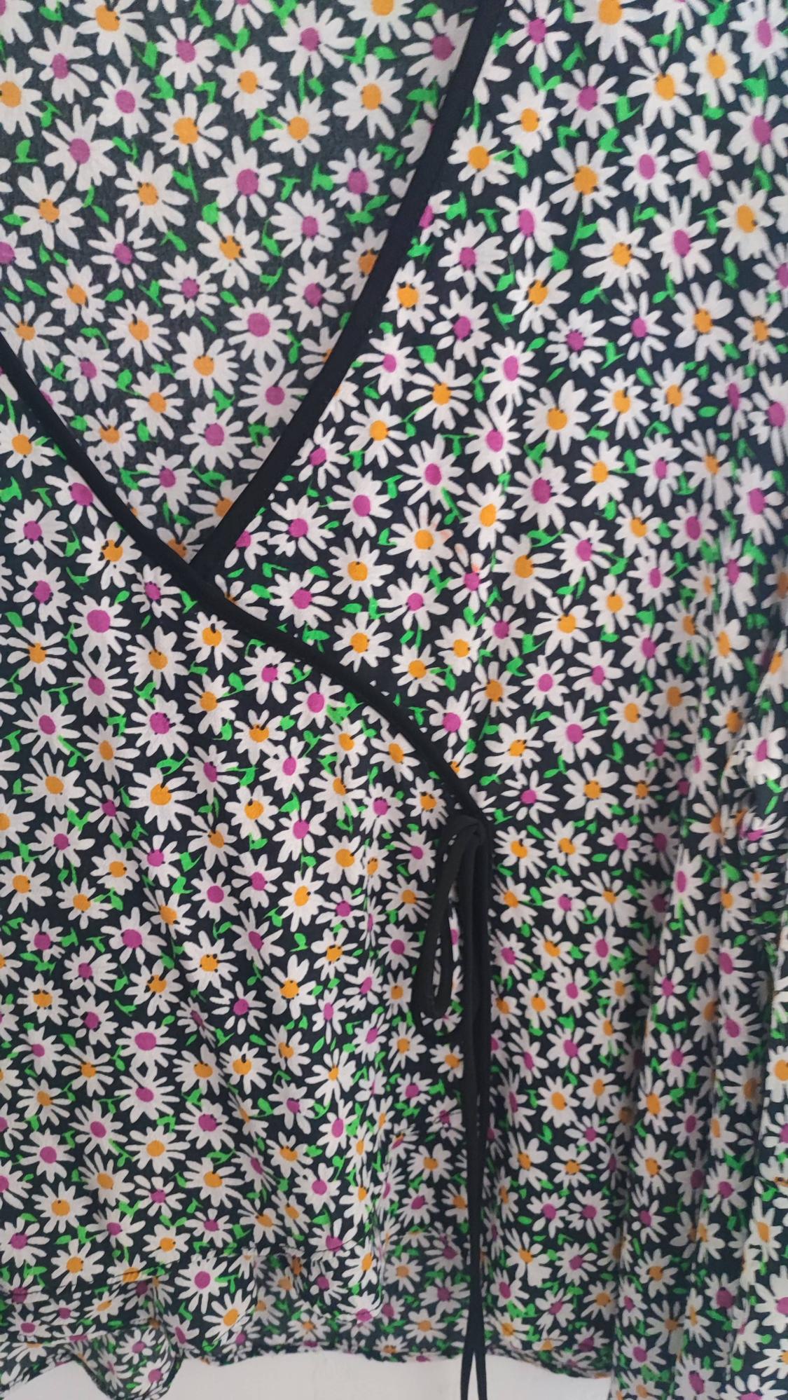 BLUSA CRUZADA DE FLORES - Image 3