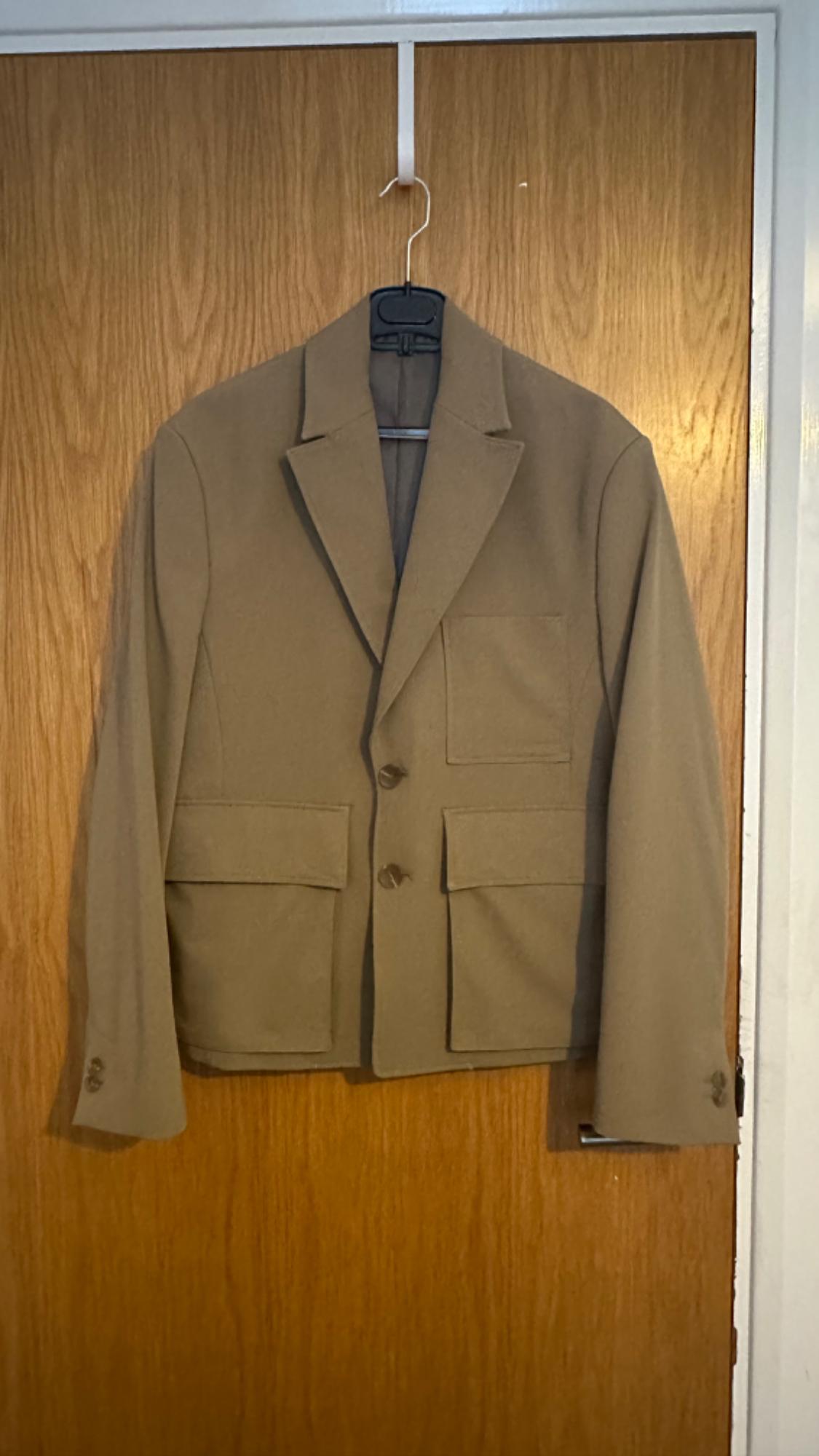 BLAZER WITH POCKETS