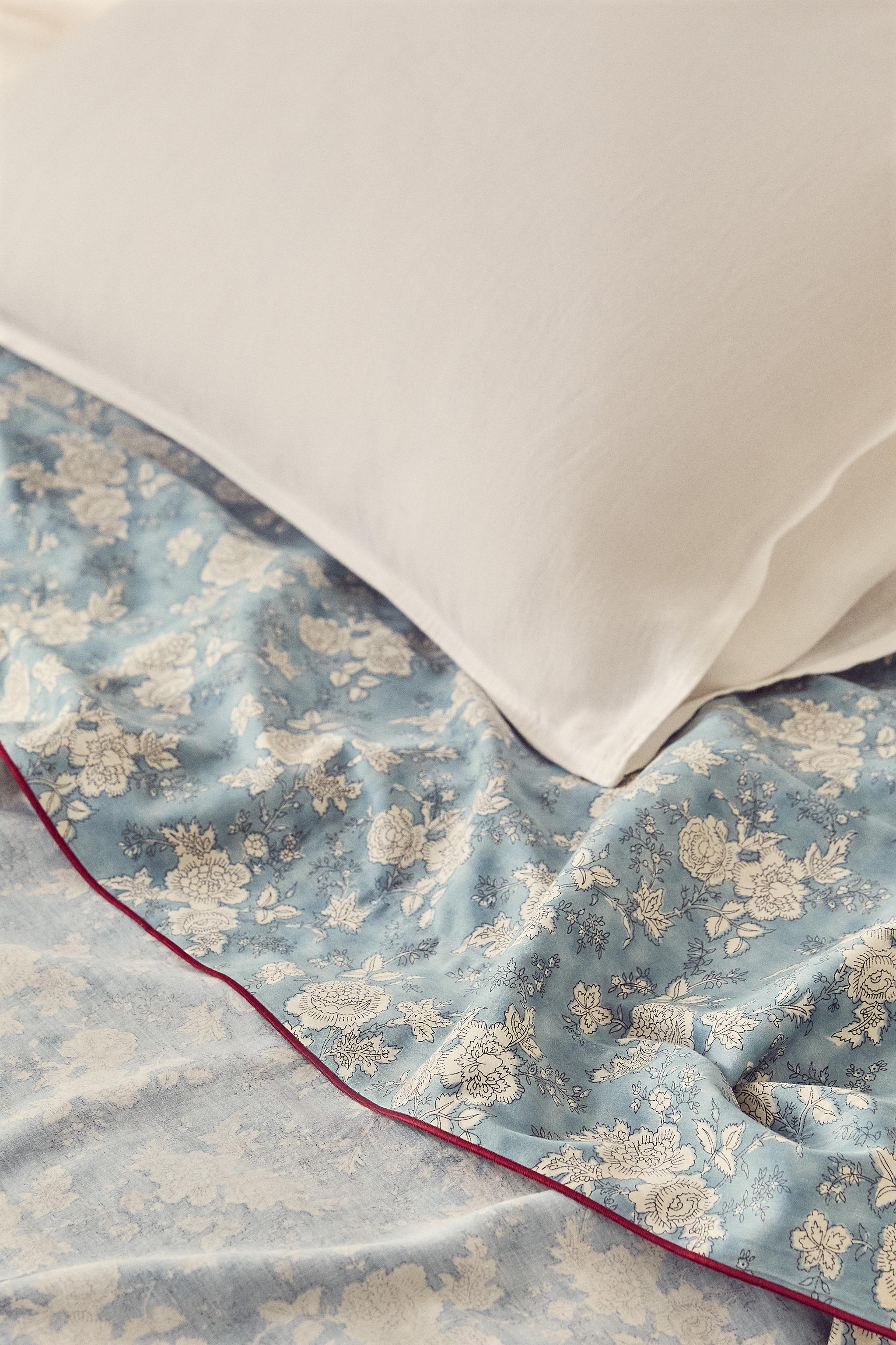 FLORAL PRINT SATEEN FLAT SHEET WITH PIPING