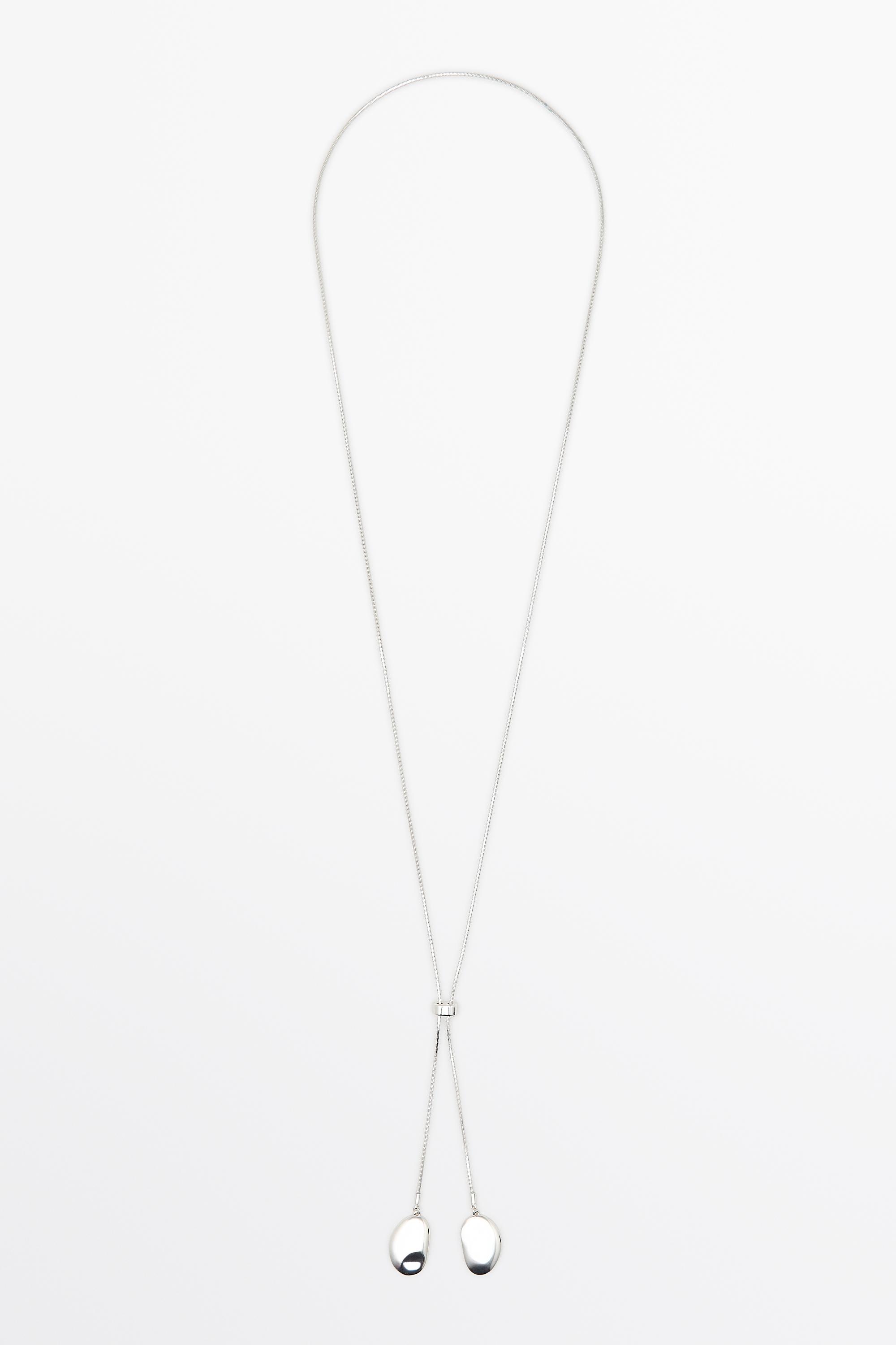 Lariat necklace with metal pieces — Silver
