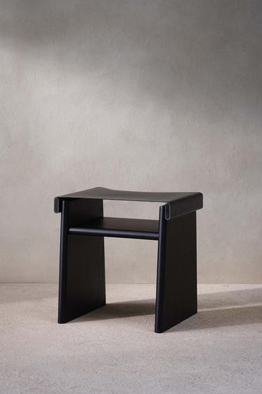 Zara STOOL 02 – Crna