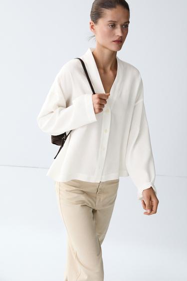 Chemisier fluide en lin à col en V - Blanc de Zara