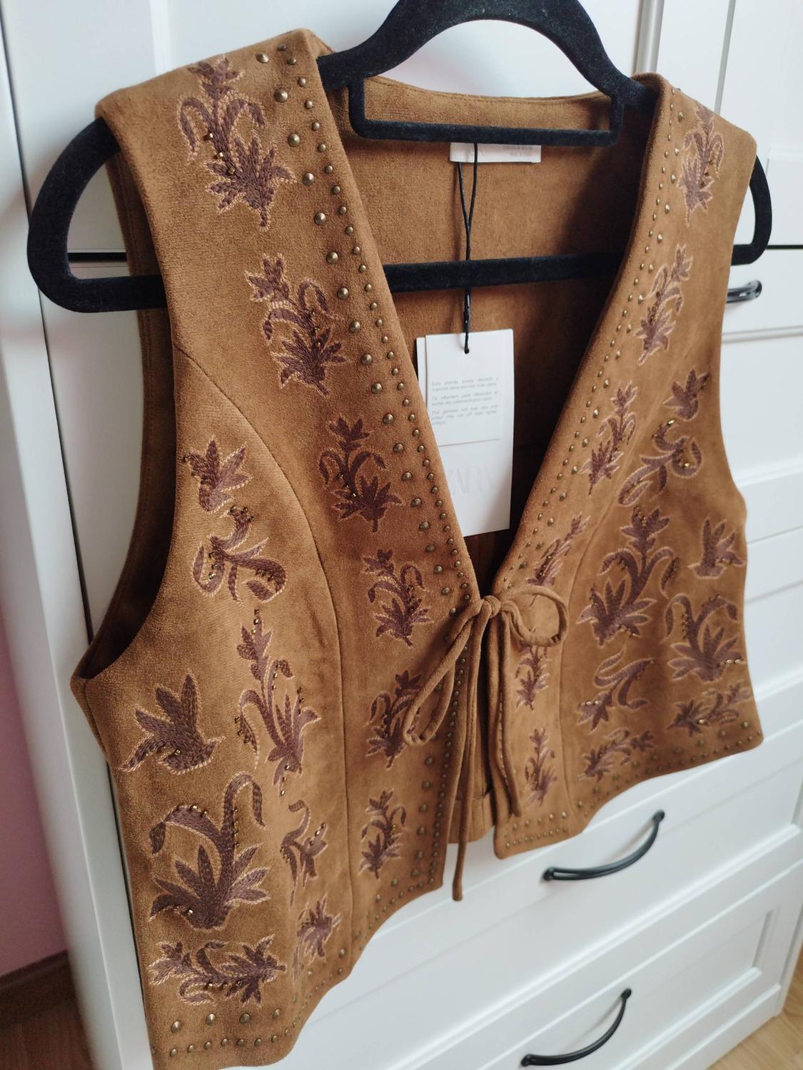 FAUX SUEDE WAISTCOAT WITH BEADED EMBROIDERY - Image 2
