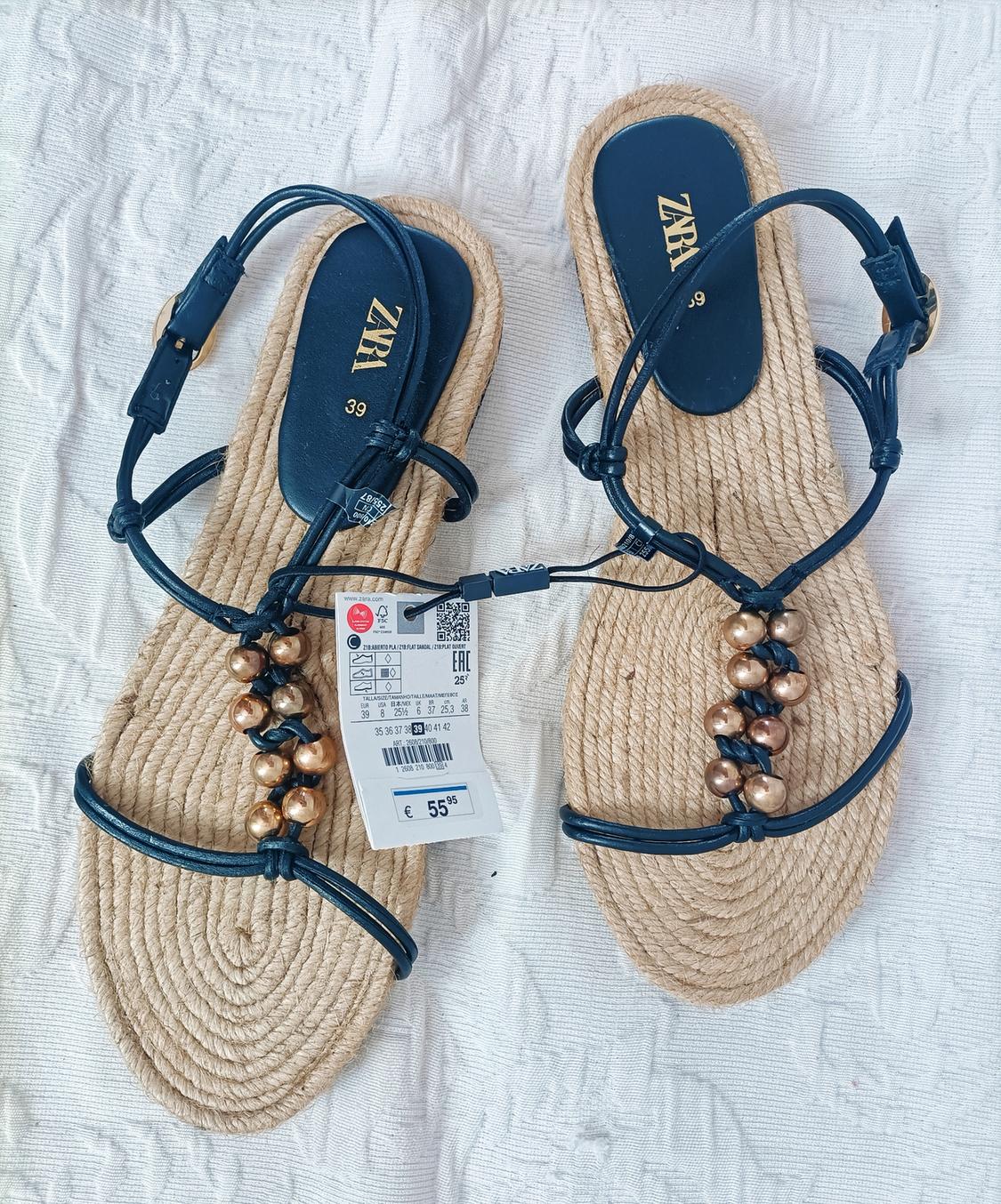 FLAT SANDALS WITH BALL DETAILS - Image 4
