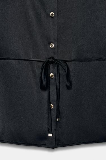 BLUSA SATINADA CINTURÓN FINO - Negro de Zara
