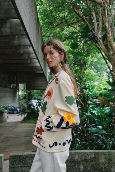 GILET BRODÉ À FLEURS 100% COTON - Écru de Zara - Image 4