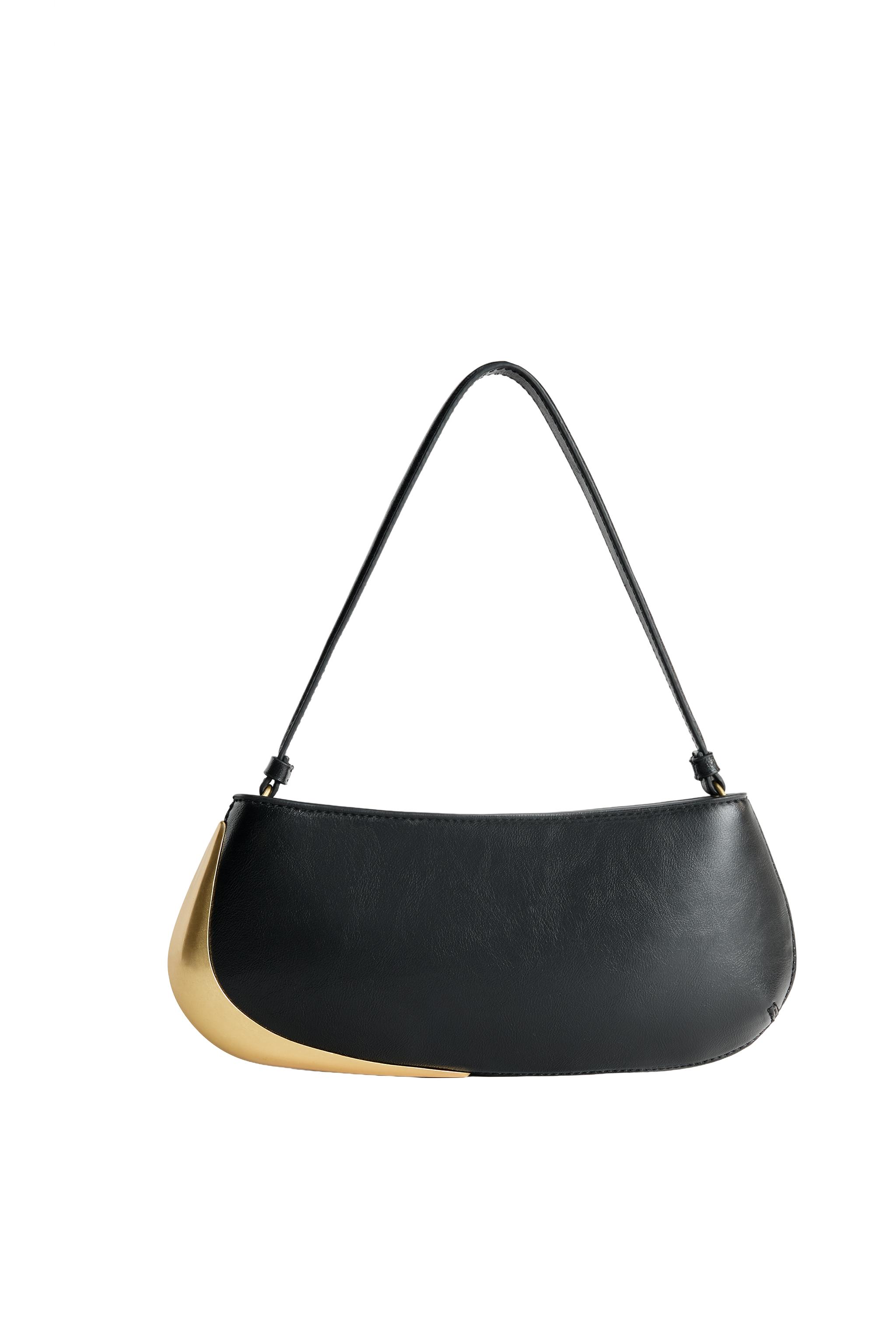 16583510800000-f1.jpg?ts=