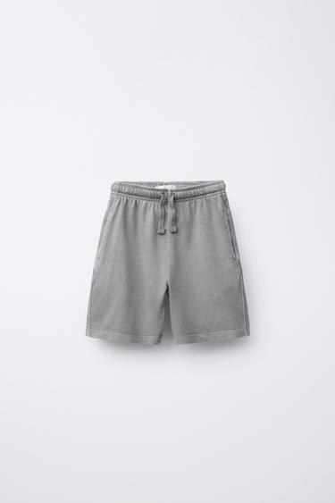 ENSEMBLE TEINT EN PIÈCE T-SHIRT ET BERMUDA IMPRIMÉ - Gris anthracite de Zara - Image 4