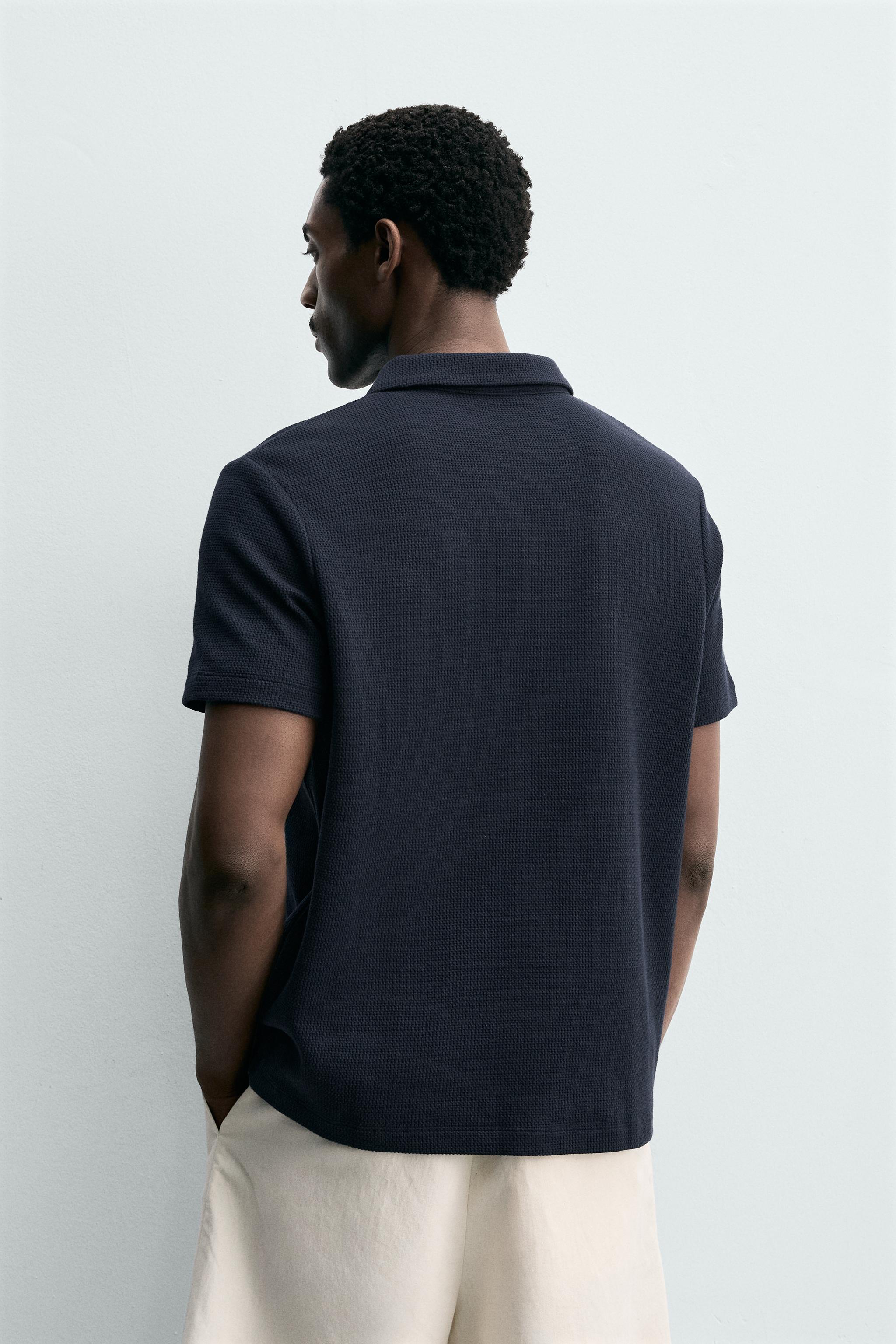 REGULAR FIT TEXTURED POLO