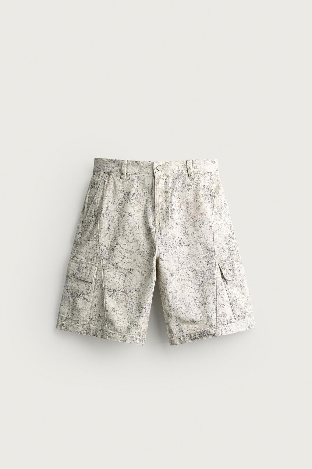 ABSTRACT PRINT RELAXED FIT CARGO BERMUDA SHORTS