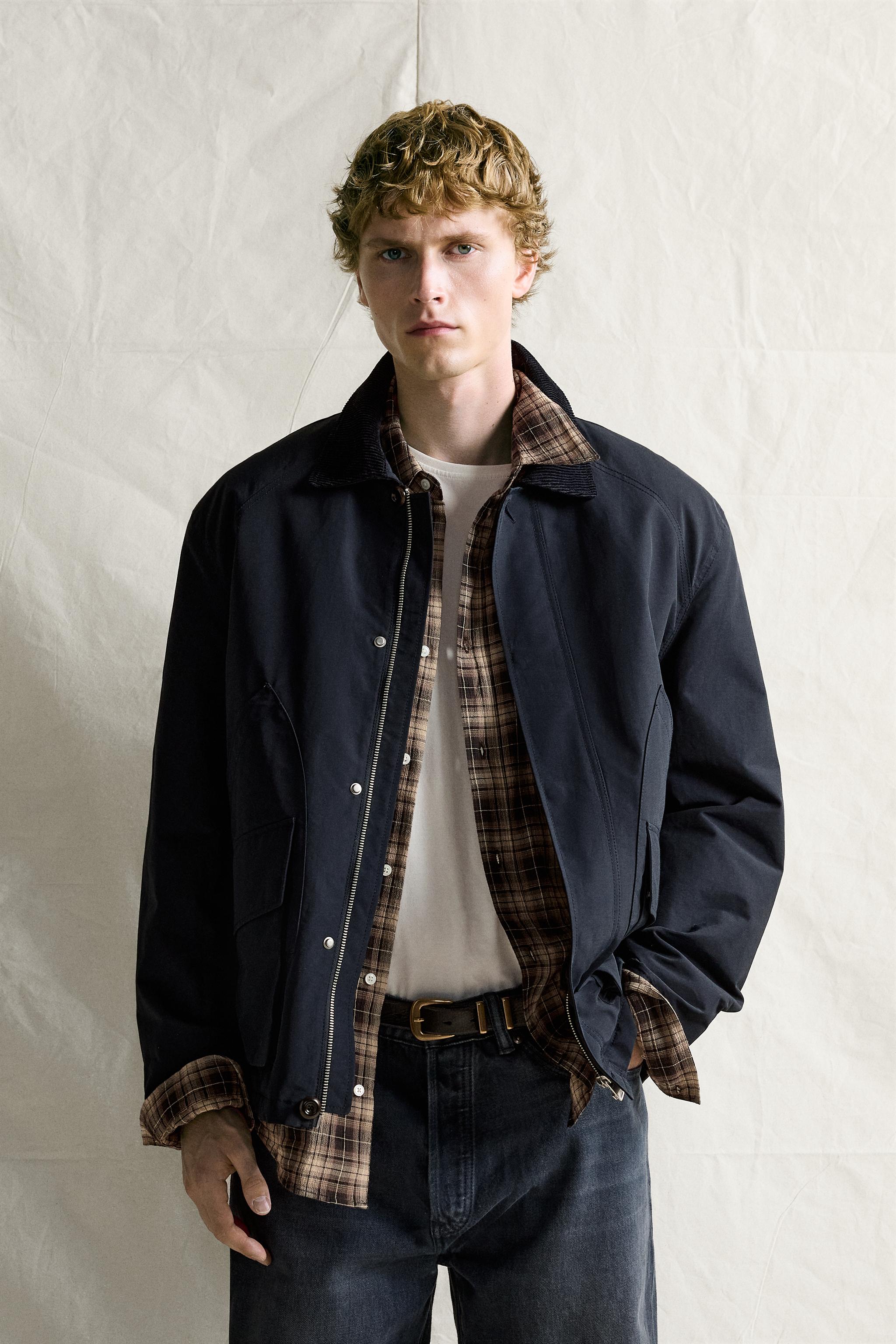 REGULAR-FIT JACKET WITH CONTRAST COLLAR