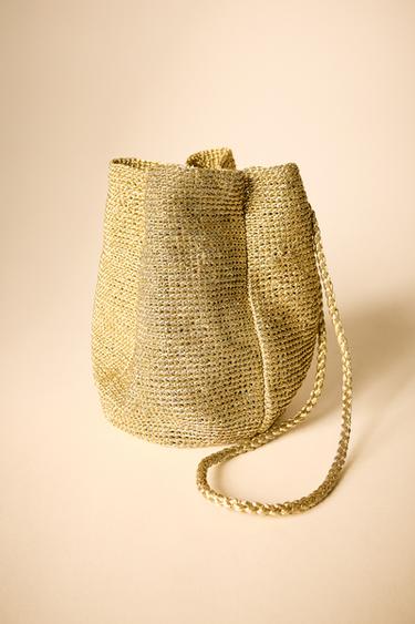 METALLIC WOVEN BAG - Golden by Zara