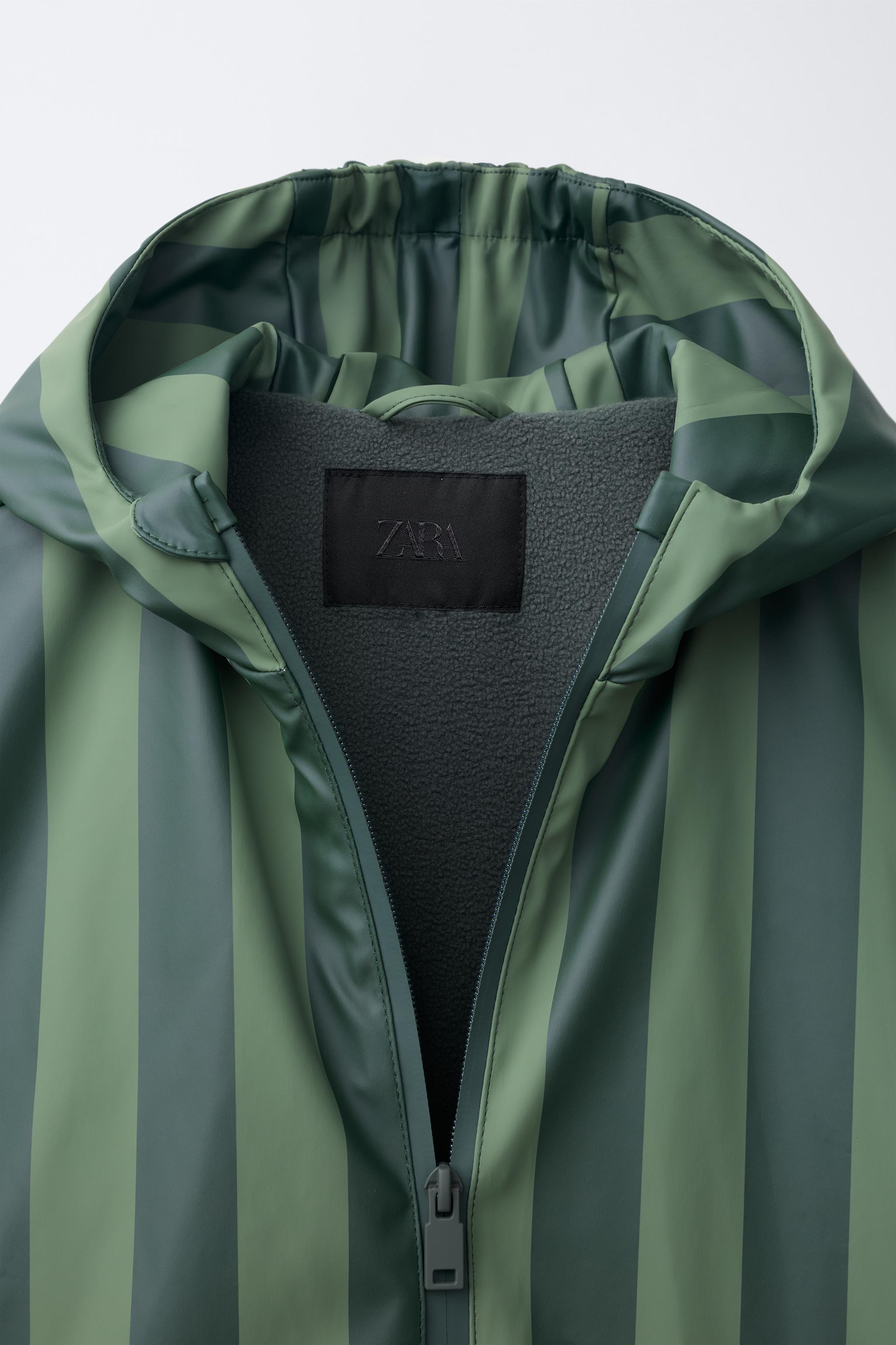 STRIPED WATER-RESISTANT RUBBERIZED RAINCOAT