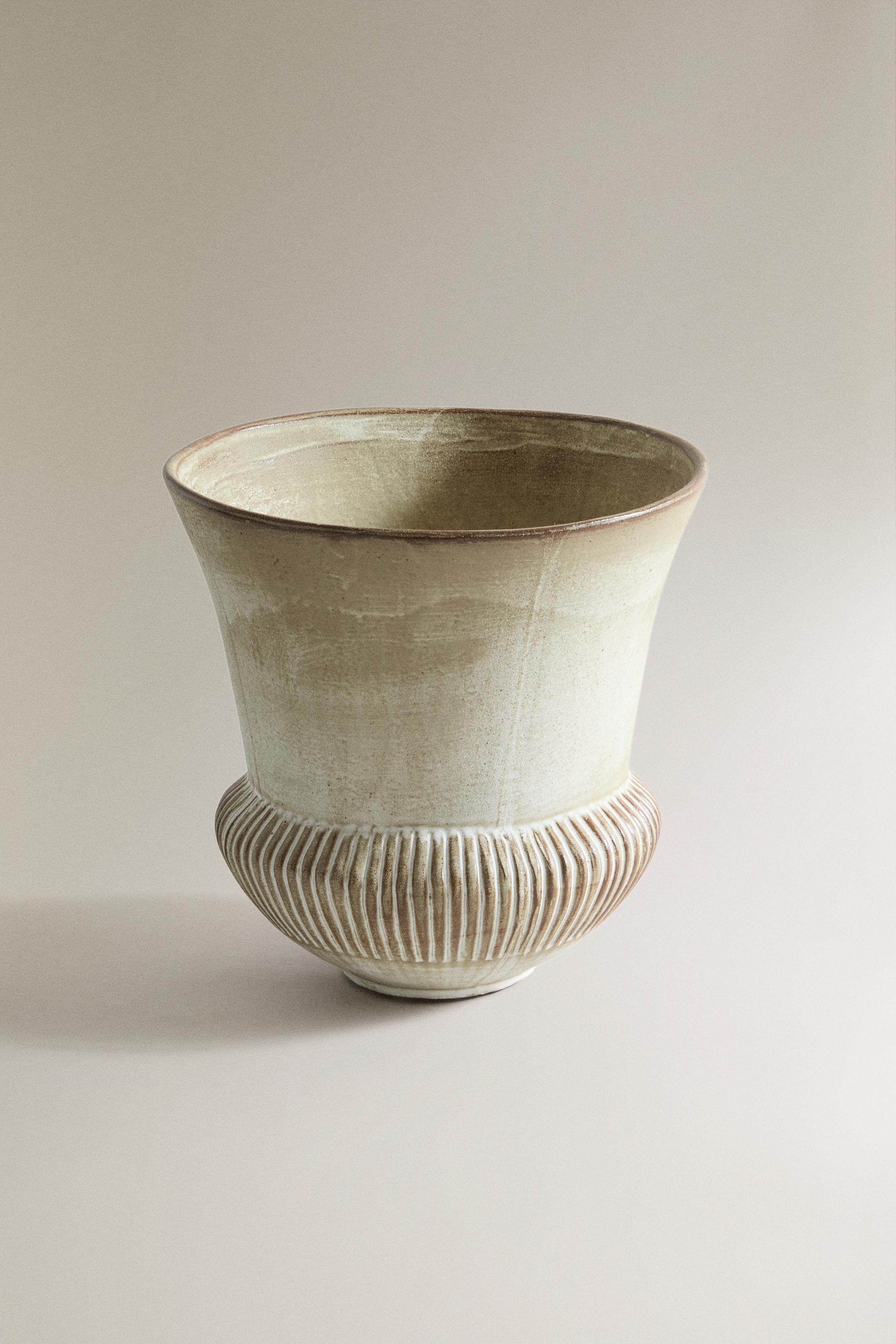 DECORATIVE CERAMIC VASE - Ecru | ZARA United Kingdom