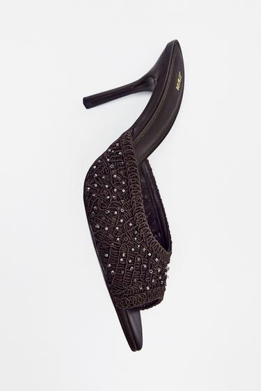 SANDALIA TEJIDO BRILLOS - Marrón de Zara