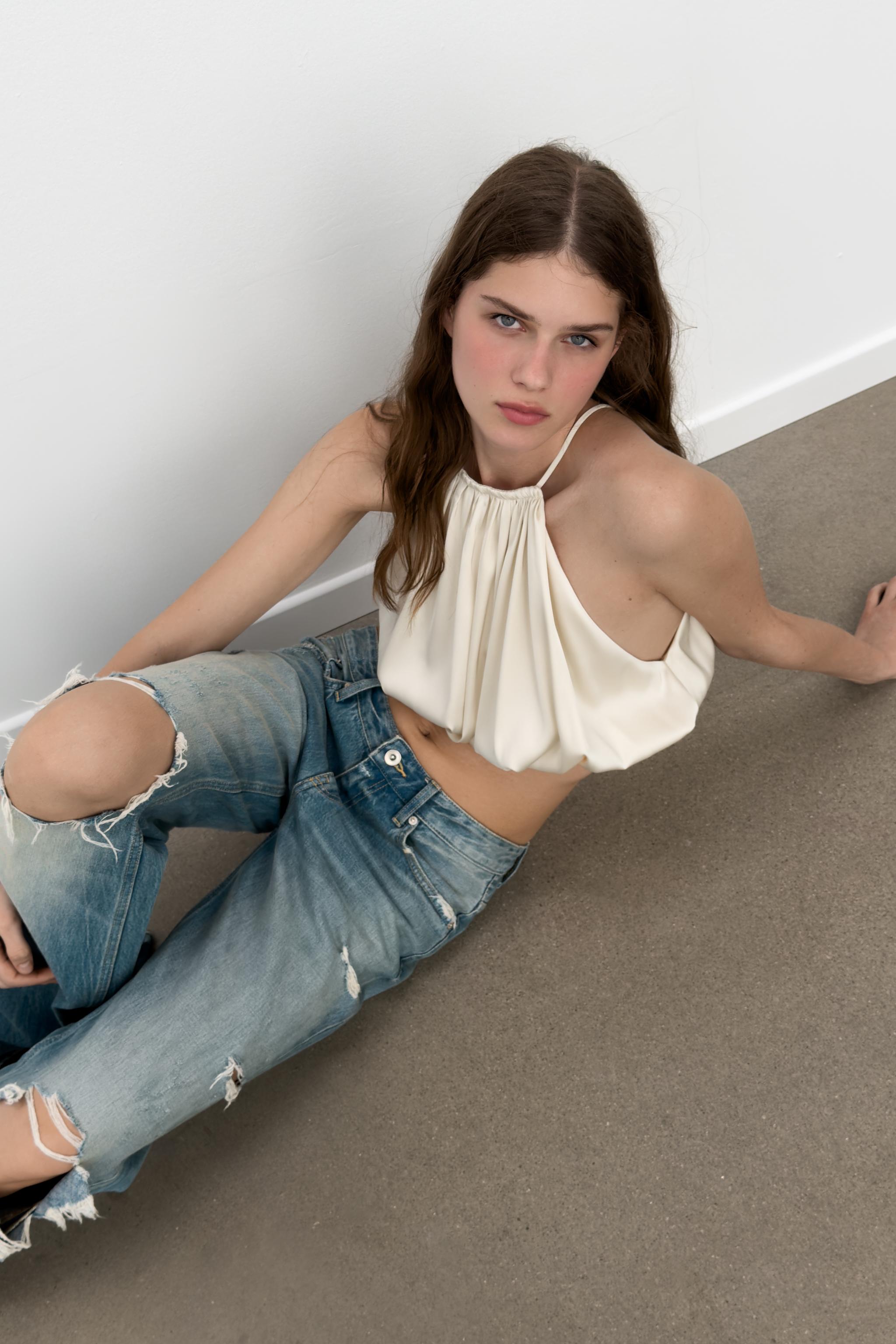 SATIN BALLOON HALTER CROP TOP