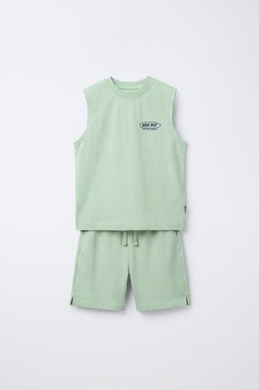 CONJUNTO CAMISETA Y BERMUDA TEXTO - Verde agua de Zara