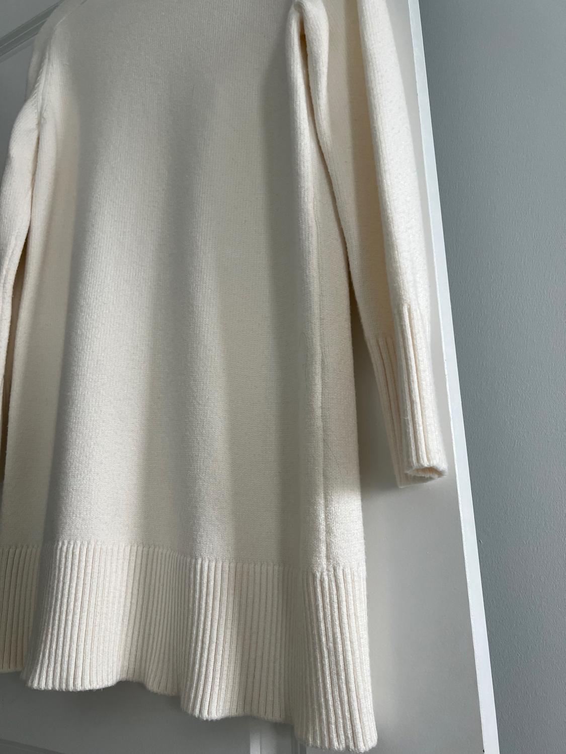 HIGH COLLAR KNIT DRESS - Image 3