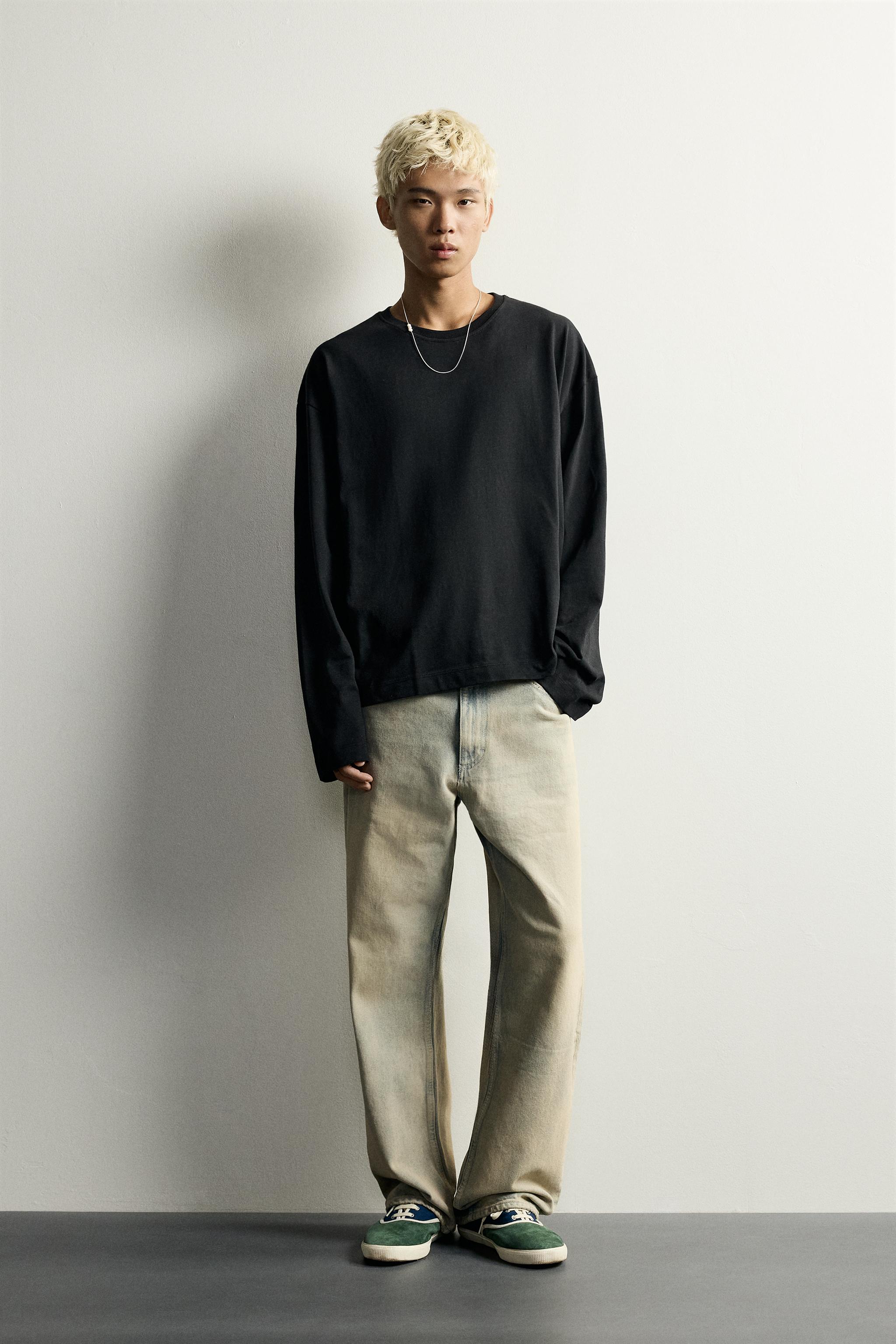 RELAXED FIT T-SHIRT — Black