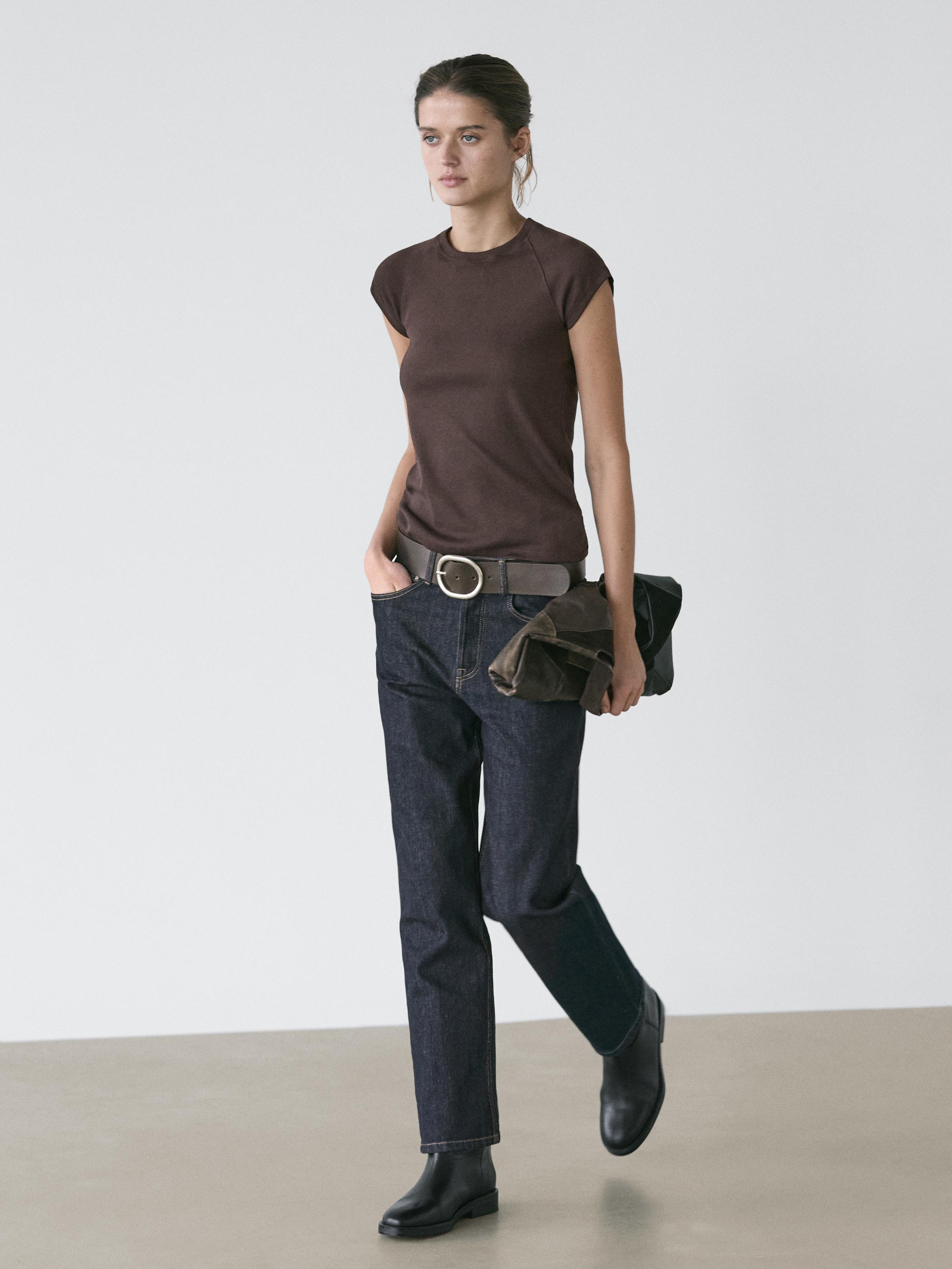 Cotton T-shirt with short raglan sleeves