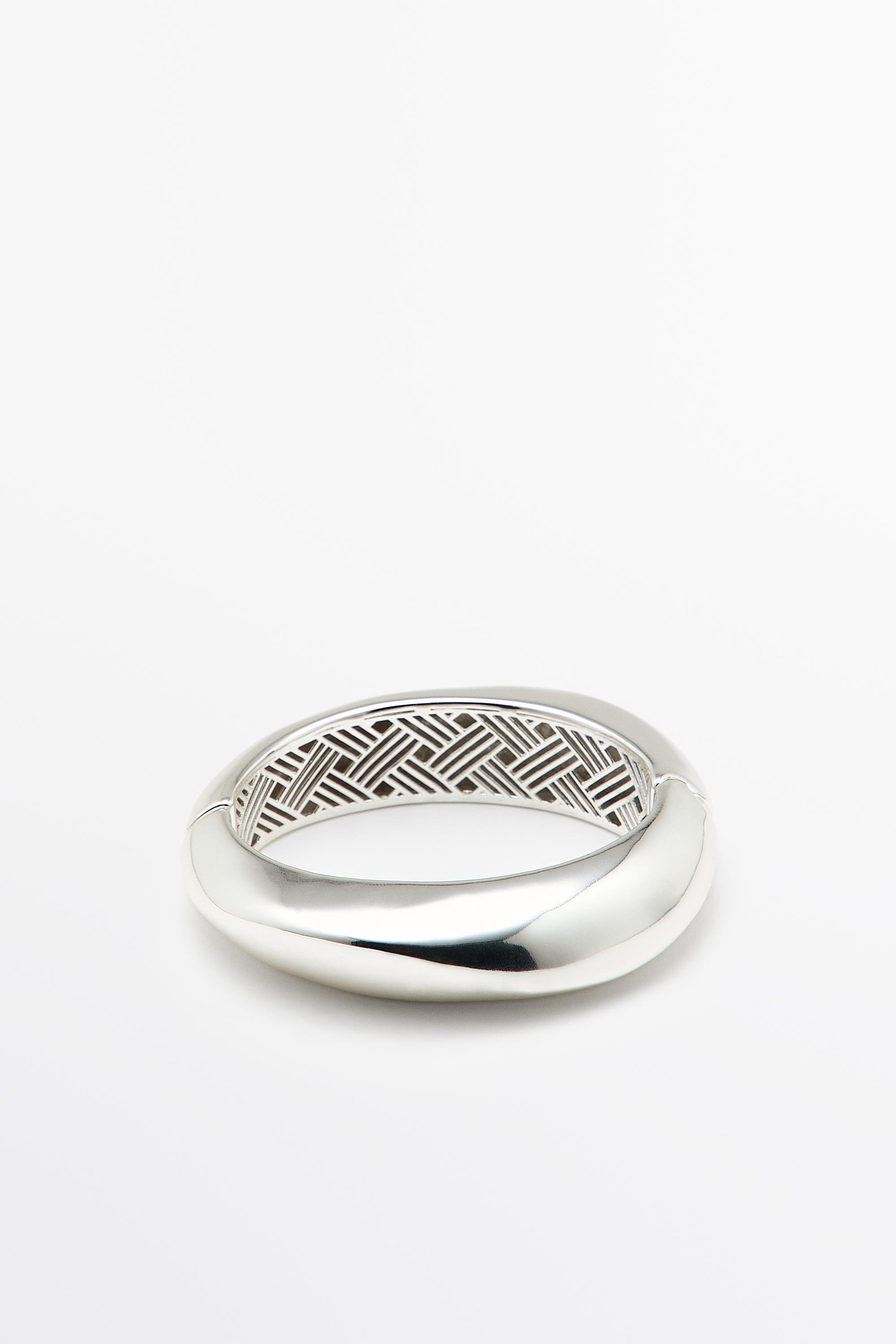 Smooth hinged bracelet — Silver