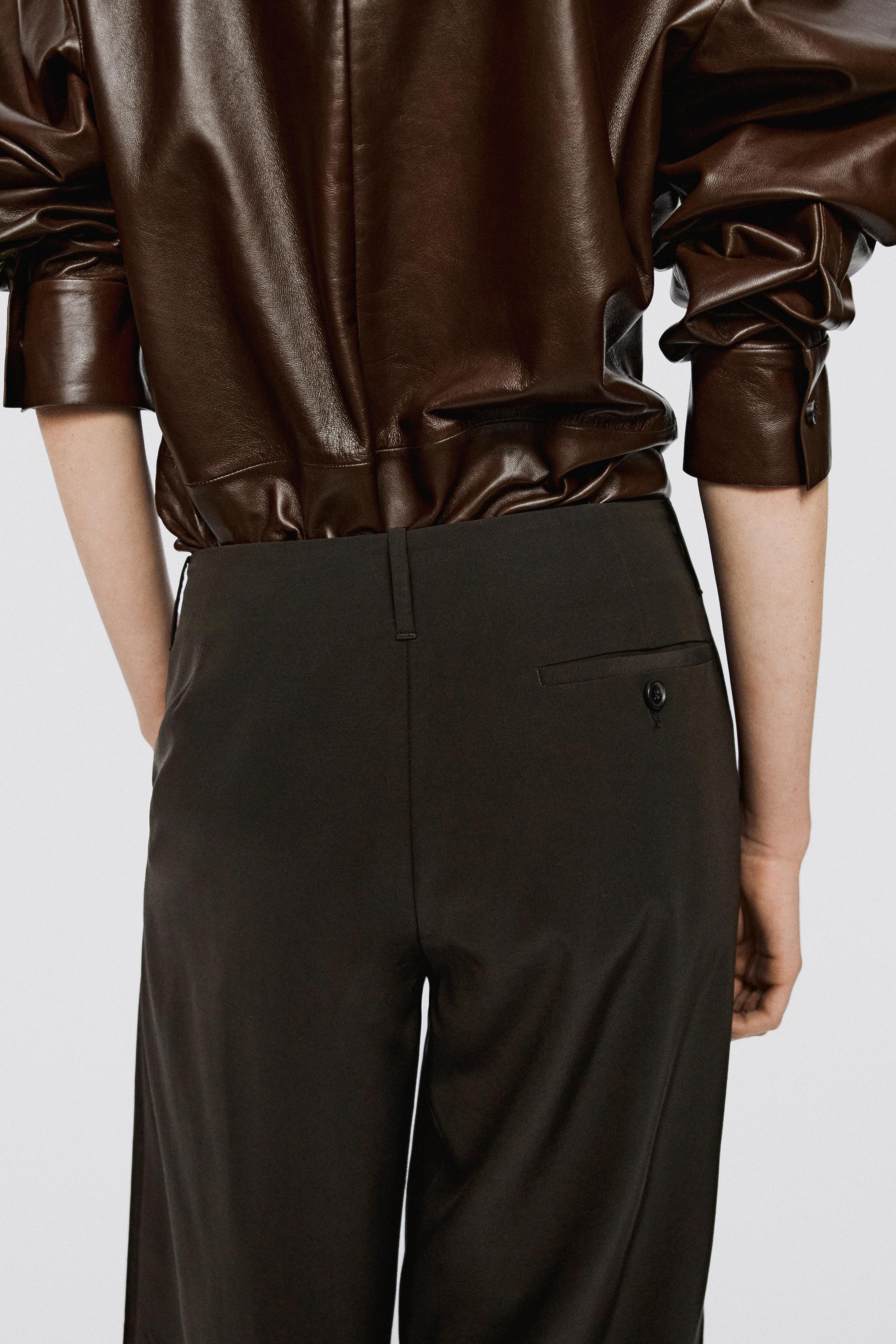 Barrel fit pants with seam detail - LIMITED EDITION