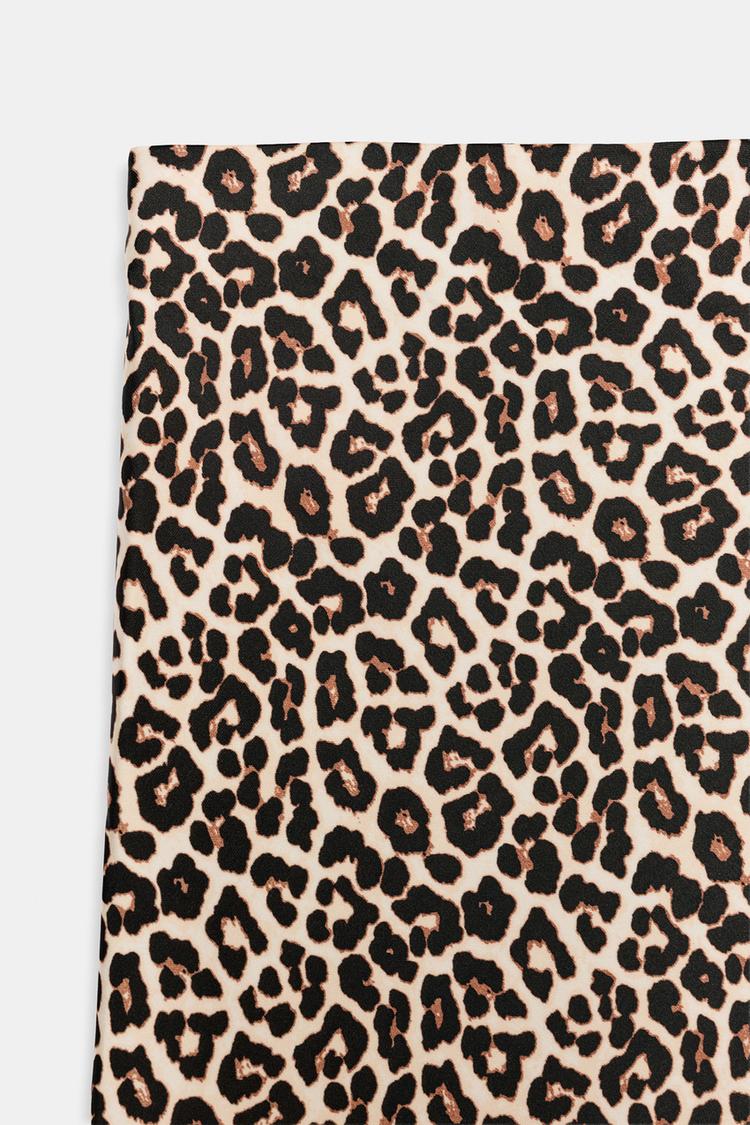 FALDA MIDI DE SATÉN CON ESTAMPADO ANIMAL 7